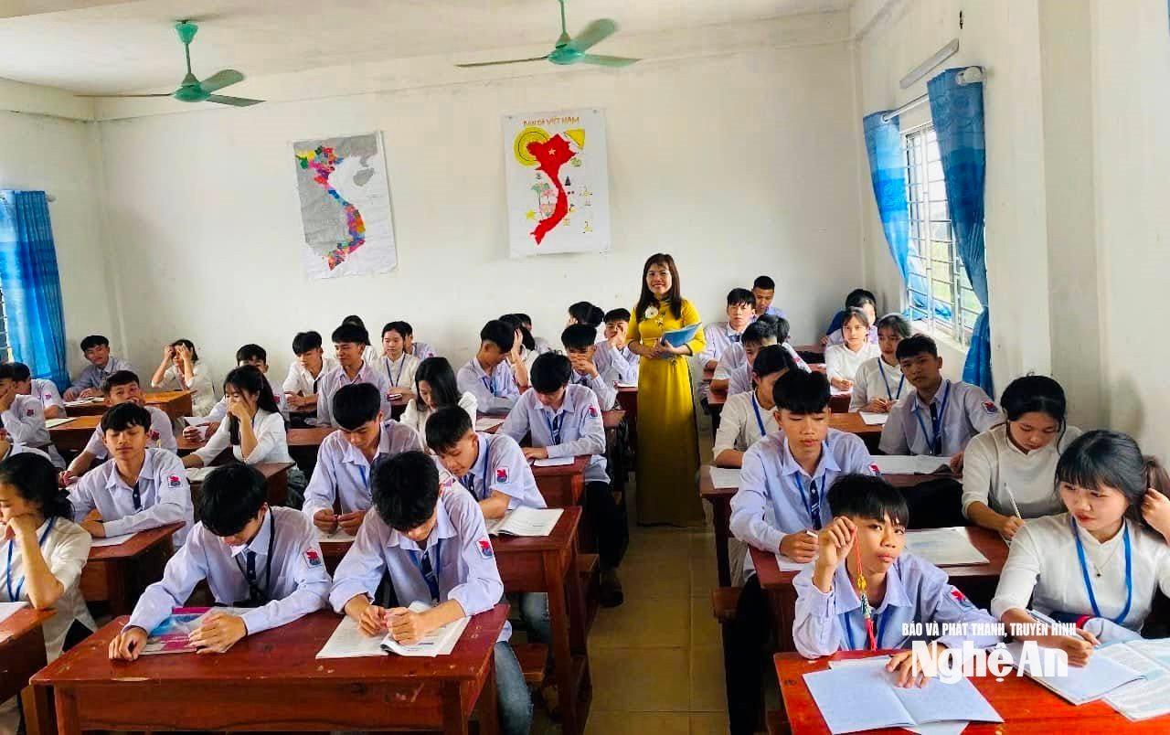 Giờ học của học sinh Trường THPT Mai Hắc Đế. Ảnh - NTCC