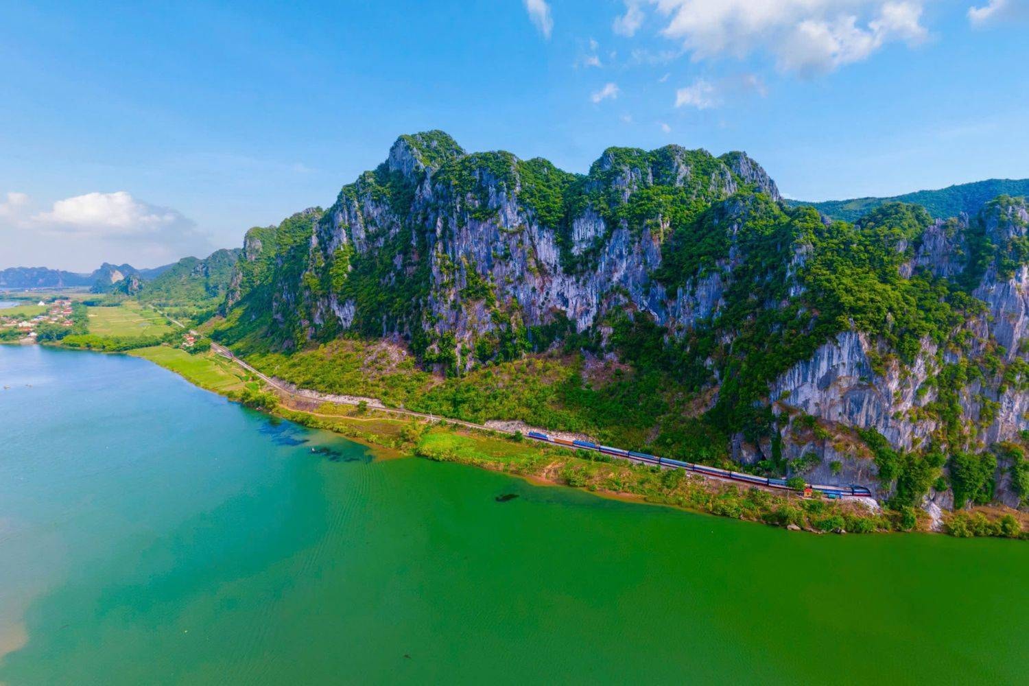 Lịch trình du lịch Quảng Trị 3 ngày 2 đêm tiết kiệm chi phí