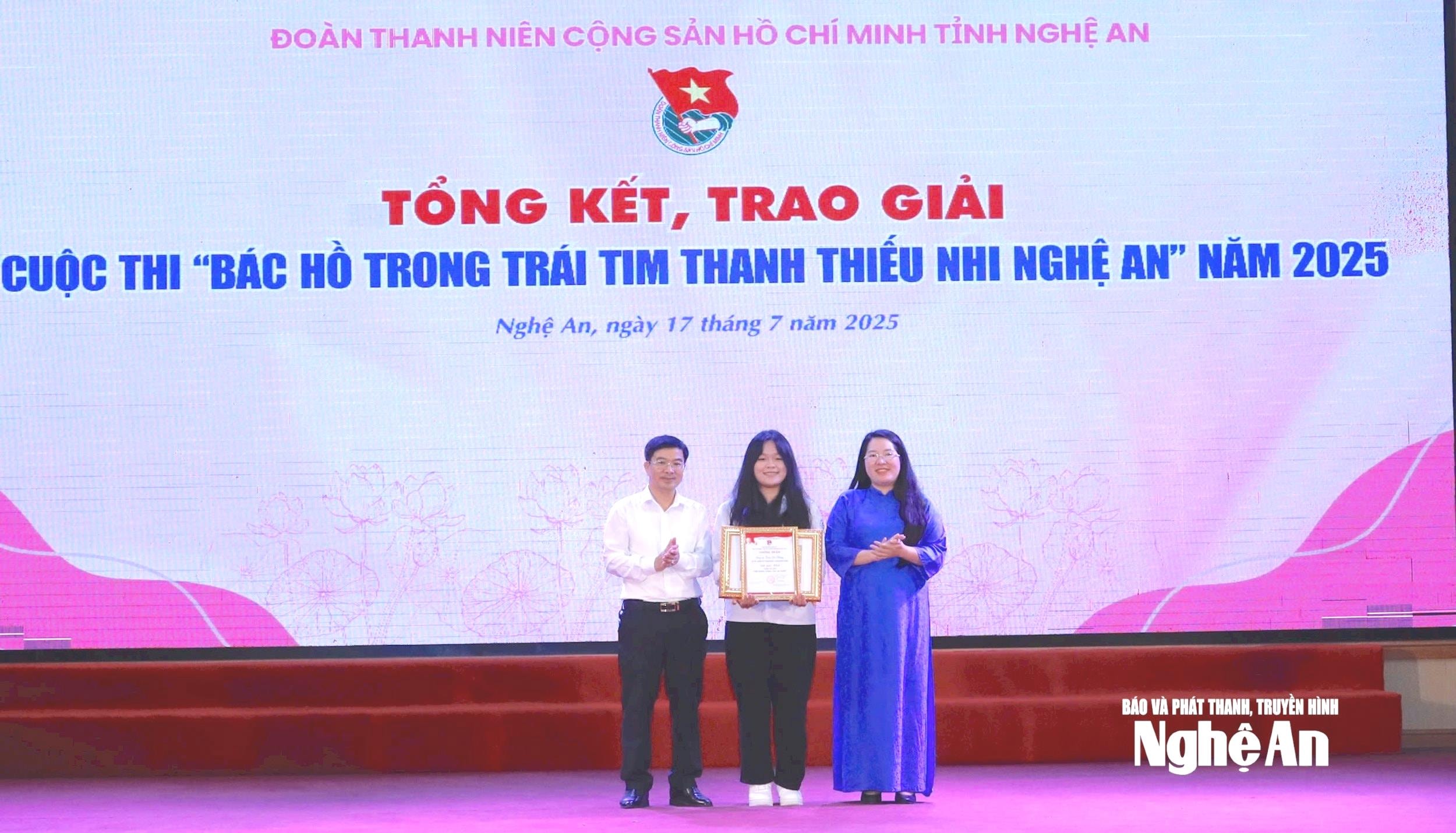 bna_giai-nhat-viet(1).jpg