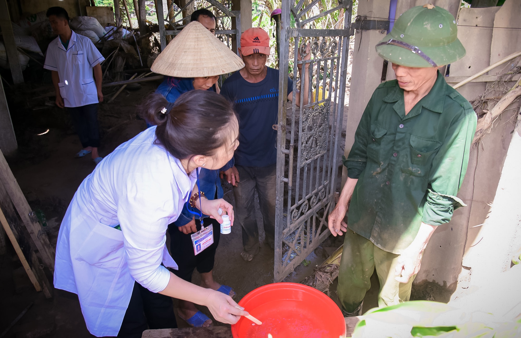 Trung tâm Kiểm soát Bệnh tật Nghệ An khuyến cáo về biện pháp phòng, chống một số bệnh thường gặp trong lụt bão, mưa lũ