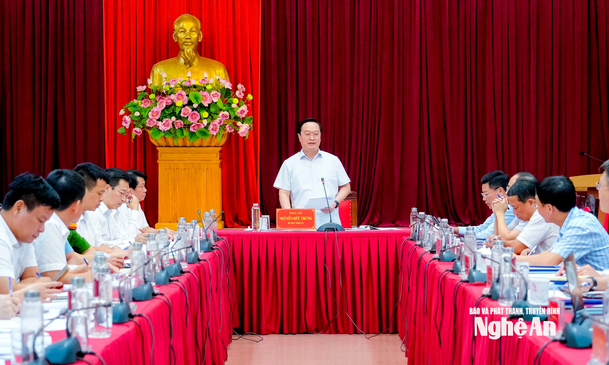 Bí thư Tỉnh ủy Nghệ An Nguyễn Đức Trung chủ trì duyệt đại hội đảng bộ các phường, xã Thái Hòa, Tây Hiếu, Đông Hiếu