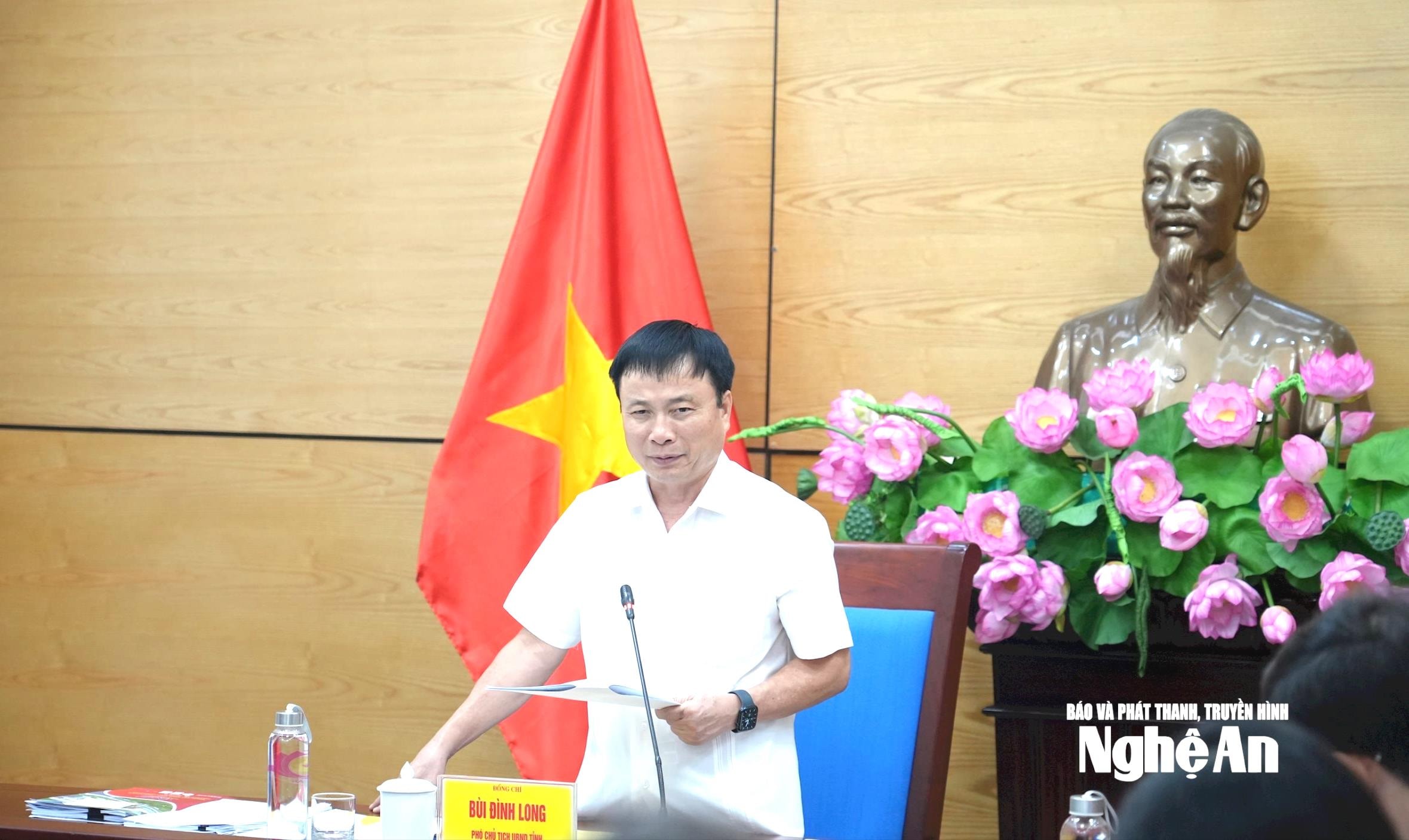 Đồng chí Bùi Đình Long - Tổ trưởng Tổ công tác liên ngành phát biểu chỉ đạo các nội dung cuộc họp. Ảnh: Mỹ Hà