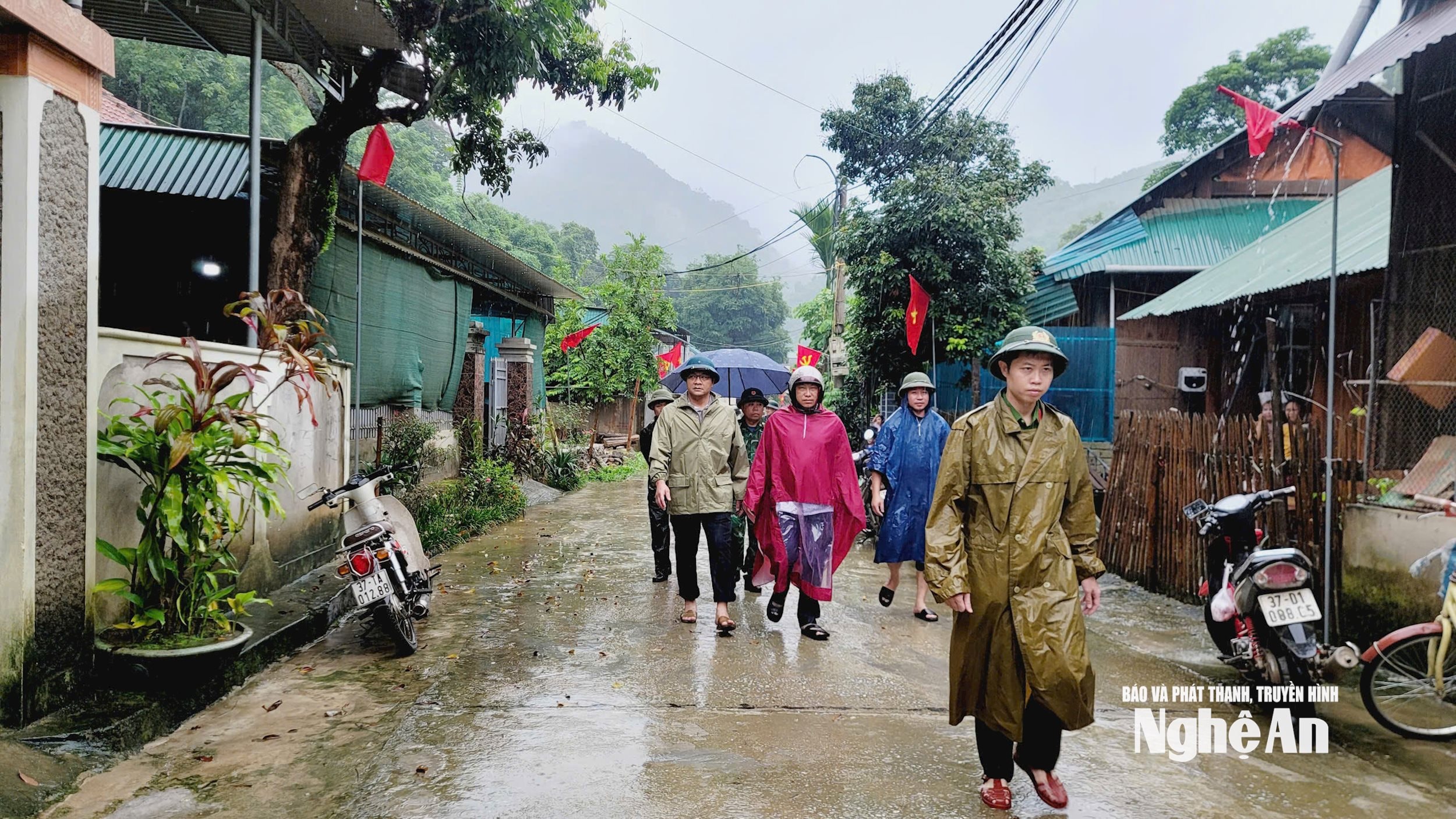 di dời dân tam hợp.