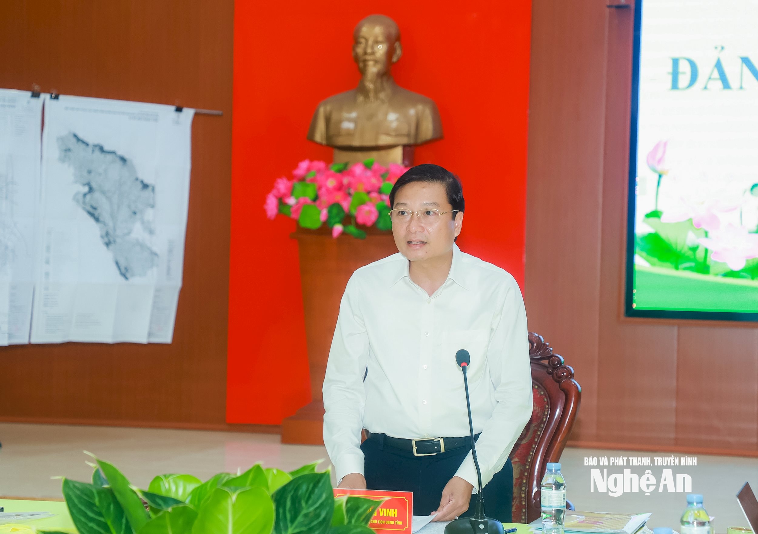 Đồng chí Lê Hồng Vinh - Phó Bí thư Tỉnh ủy, Chủ tịch UBND tỉnh, Tổ trưởng Tổ công tác số 3 phát biểu kết luận. Ảnh: Thành Duy
