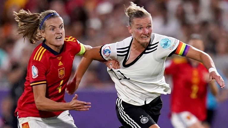 Germany Women 2-0 Spain Women: Germans book quarter-final spot at Euro 2022 after victory | Football News | Sky Sports