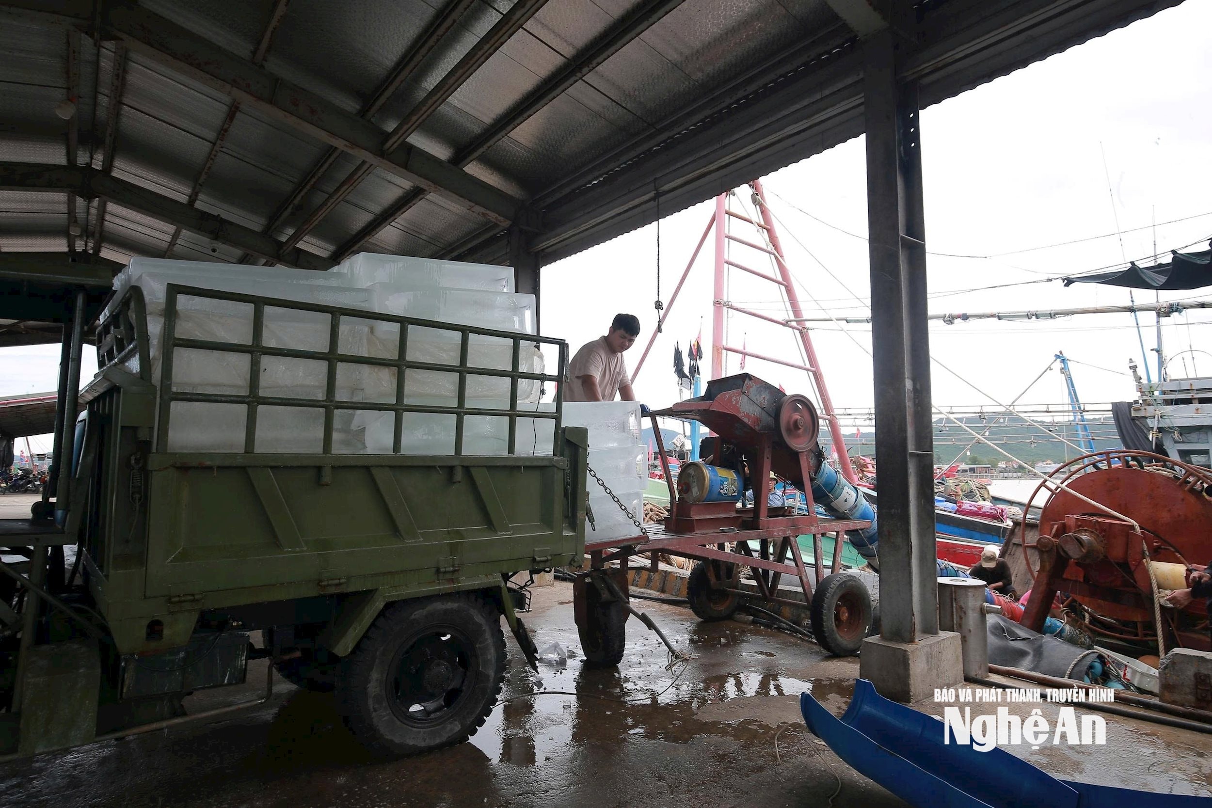 đá lạnh