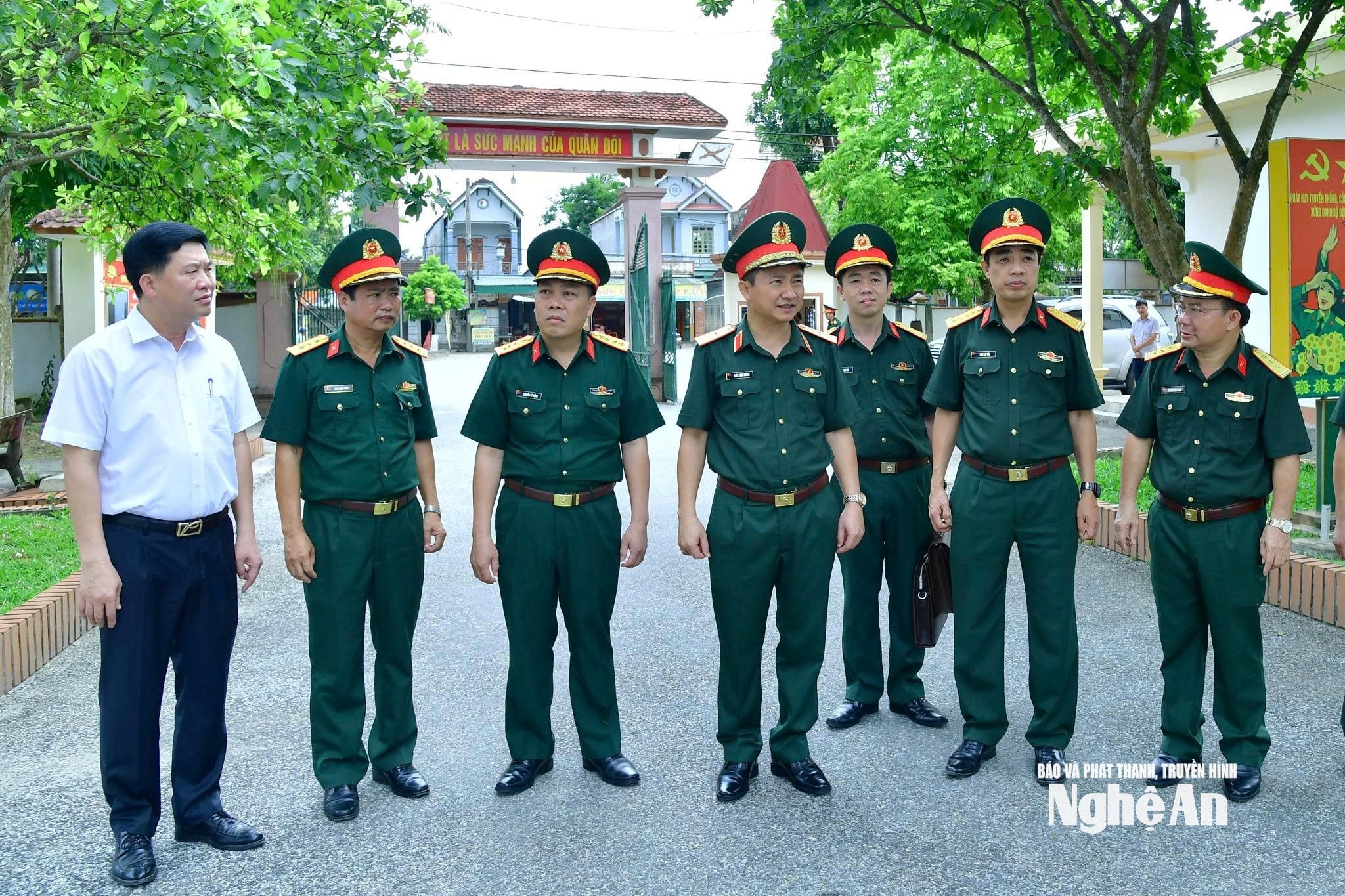 lực lượng vũ trang Ảnh: Bộ chỉ huy quân sự tỉnh anh 10