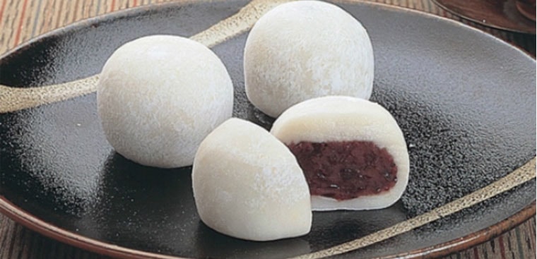 Cách làm bánh Mochi nhân đậu đỏ dẻo ngon dễ làm tại nhà, công thức chi tiết