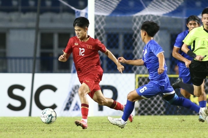 Trực tiếp bóng đá U23 Việt Nam 1-0 U23 Philippines: Hữu Tuấn mở tỉ số