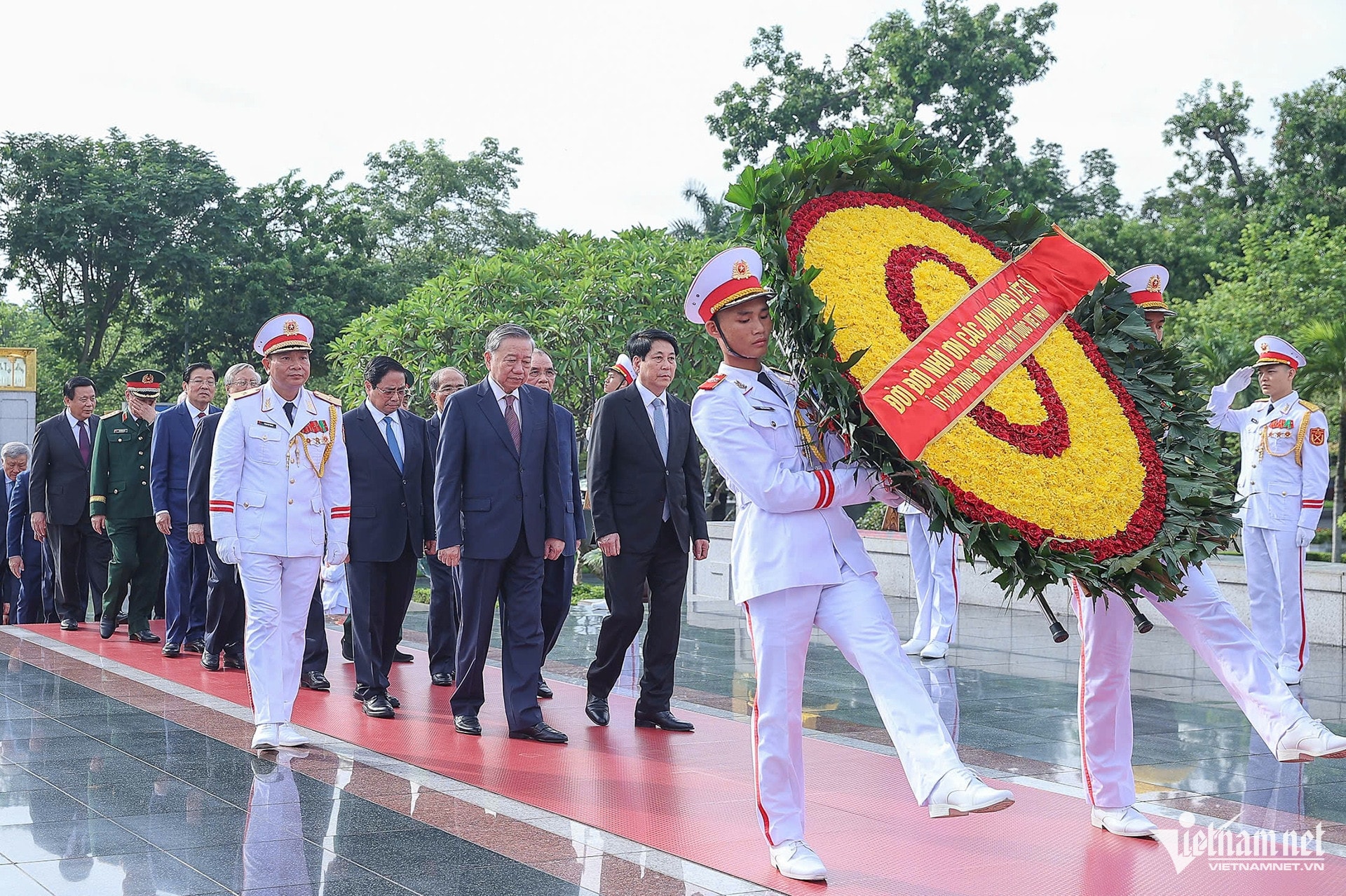 W-Đài LS.jpg