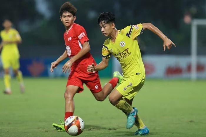 Hà Nội cùng PVF vào tứ kết.