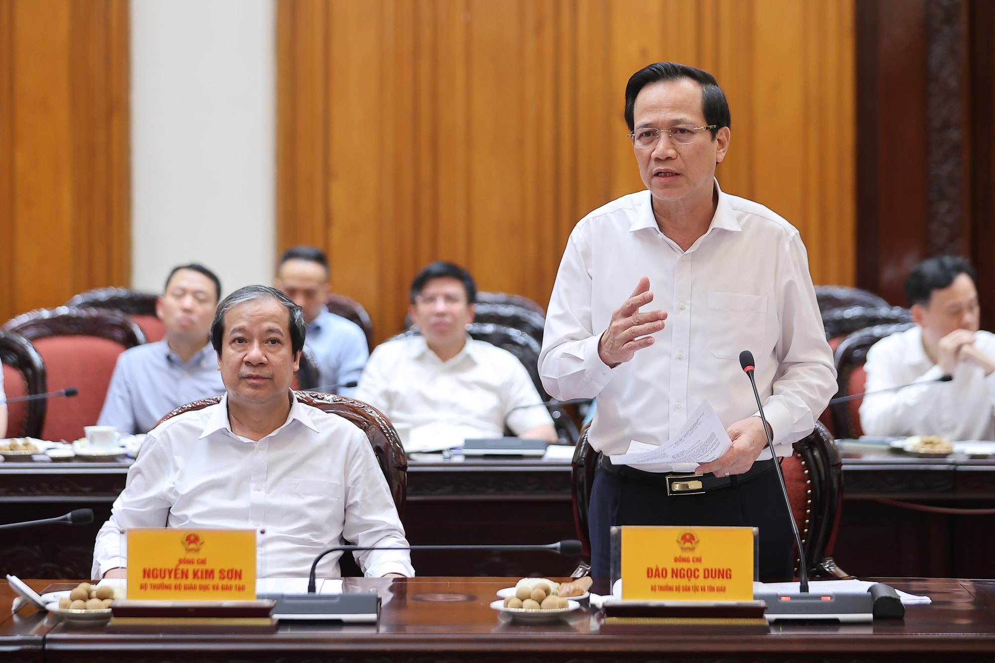 Thủ tướng: Triển khai chiến dịch thần tốc xây dựng 100 trường nội trú tại 100 xã biên giới- Ảnh 4. Thủ tướng: Triển khai chiến dịch thần tốc xây dựng 100 trường nội trú tại 100 xã biên giới- Ảnh 4.