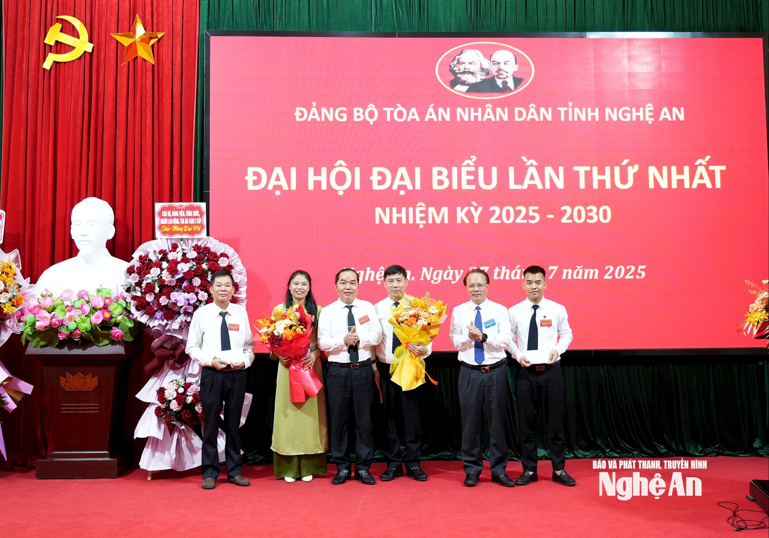 tặng hoa