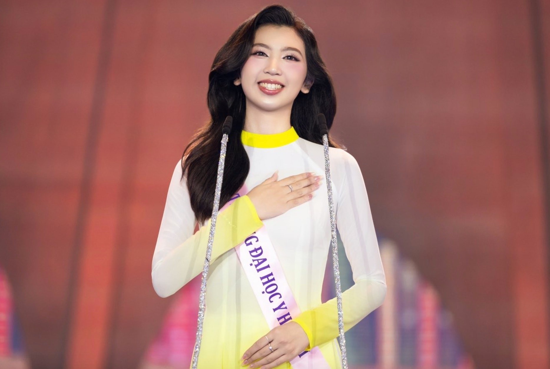 Trong khoảnh khắc đăng quang, Đặng Quỳnh Anh chia sẻ: