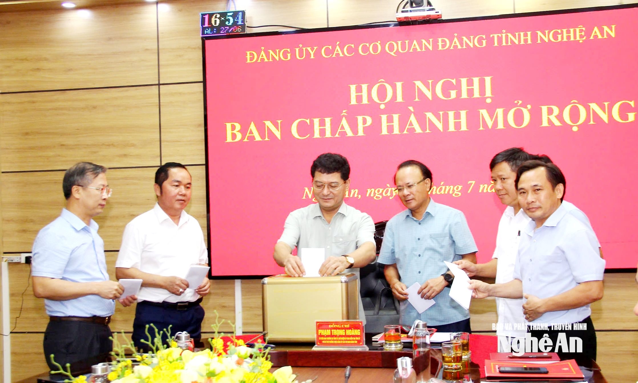  Quy trình nhân sự BCH Đảng bộ