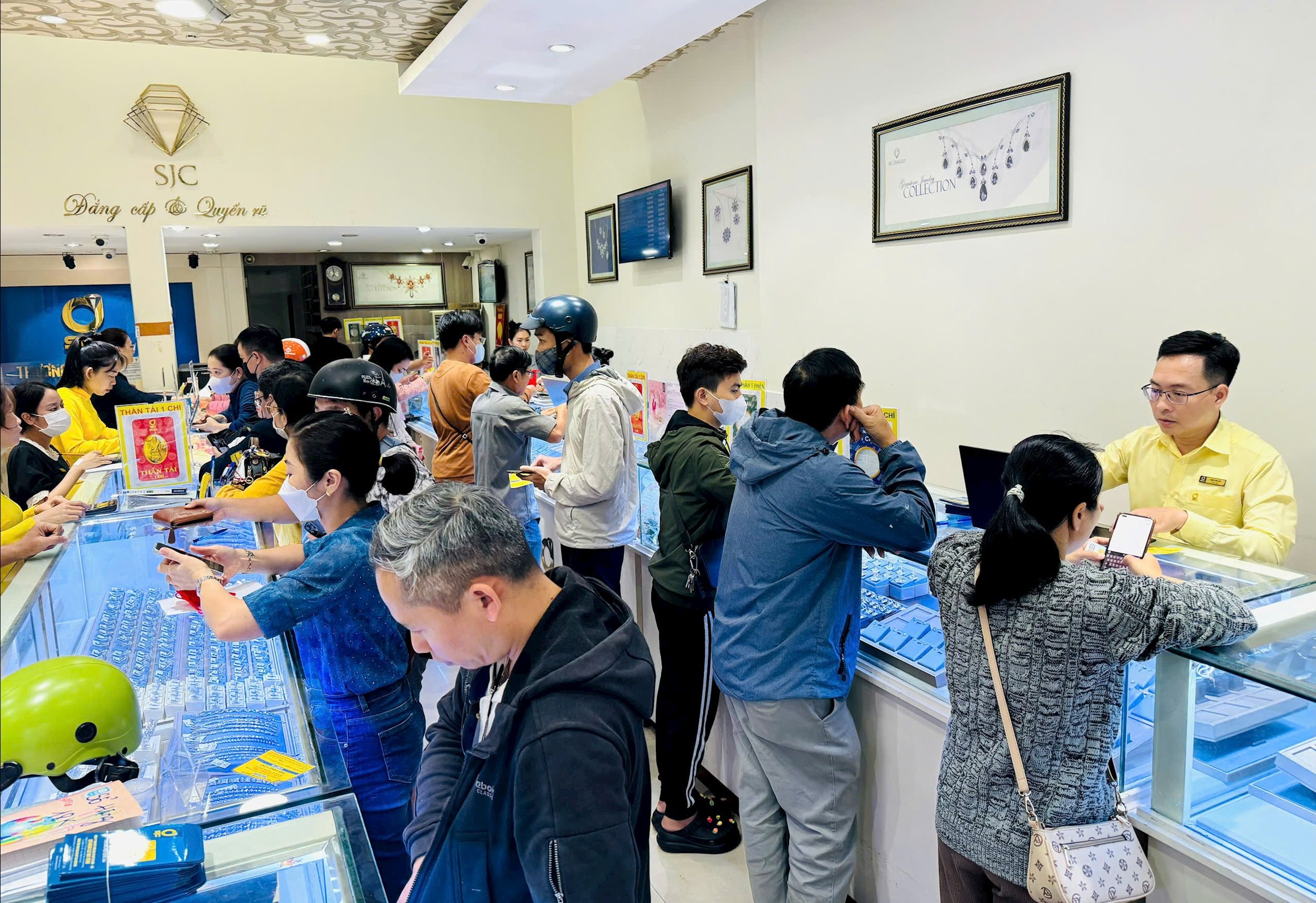 Giá vàng chiều nay 29/7/2025: Giá vàng diễn biến lạ, không đáng lo