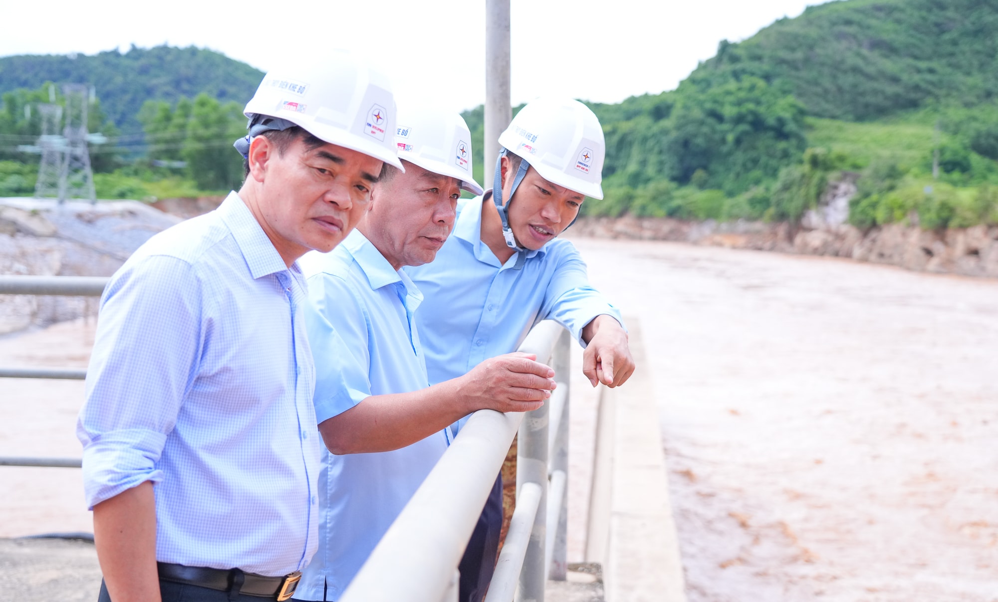 PCT Nguyễn Văn Đệ-10