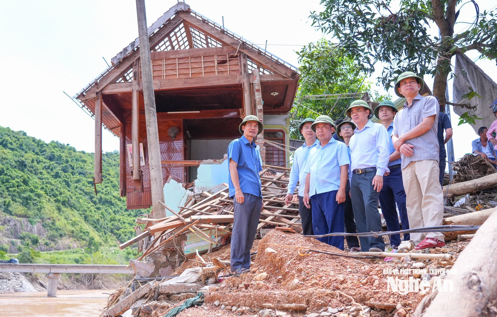 PCT Nguyễn Văn Đệ-4