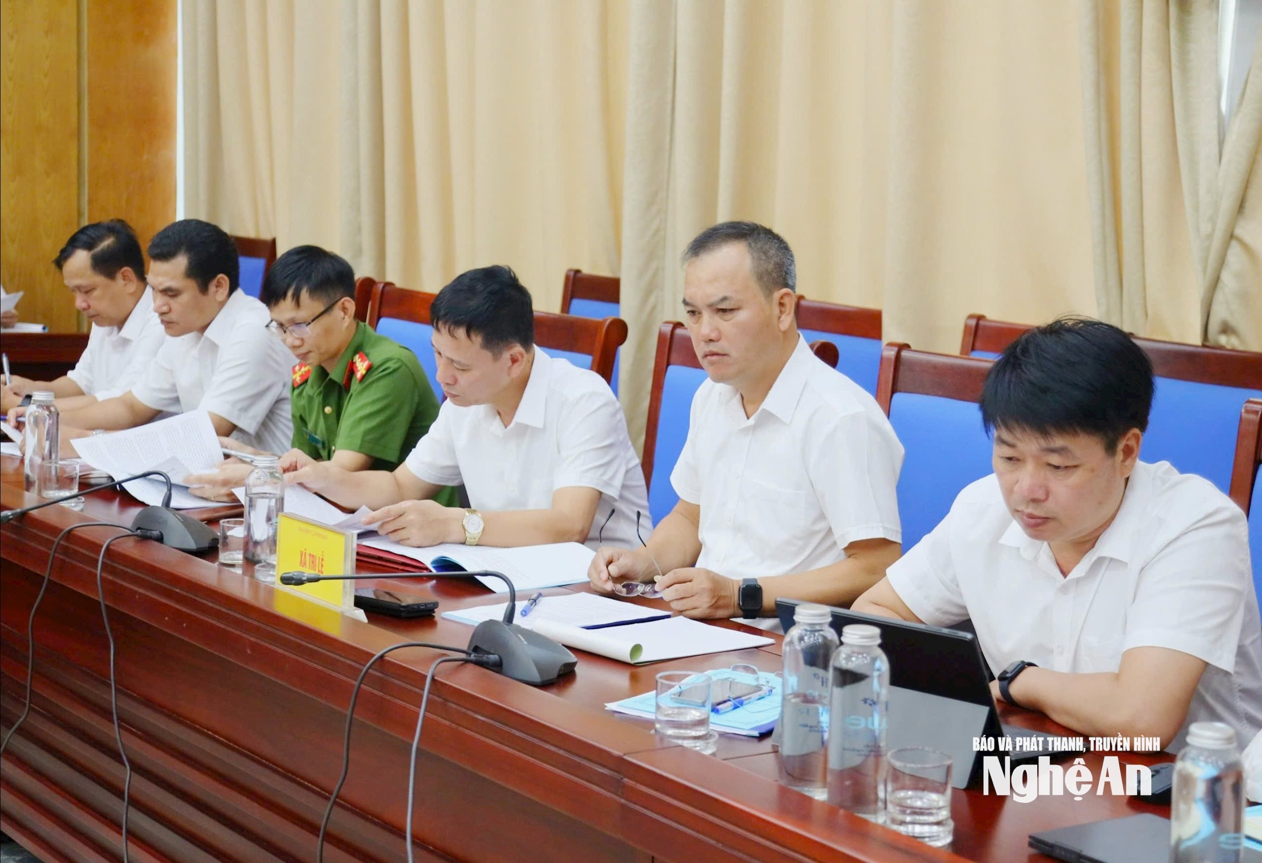 cán bộ Tri Lễ