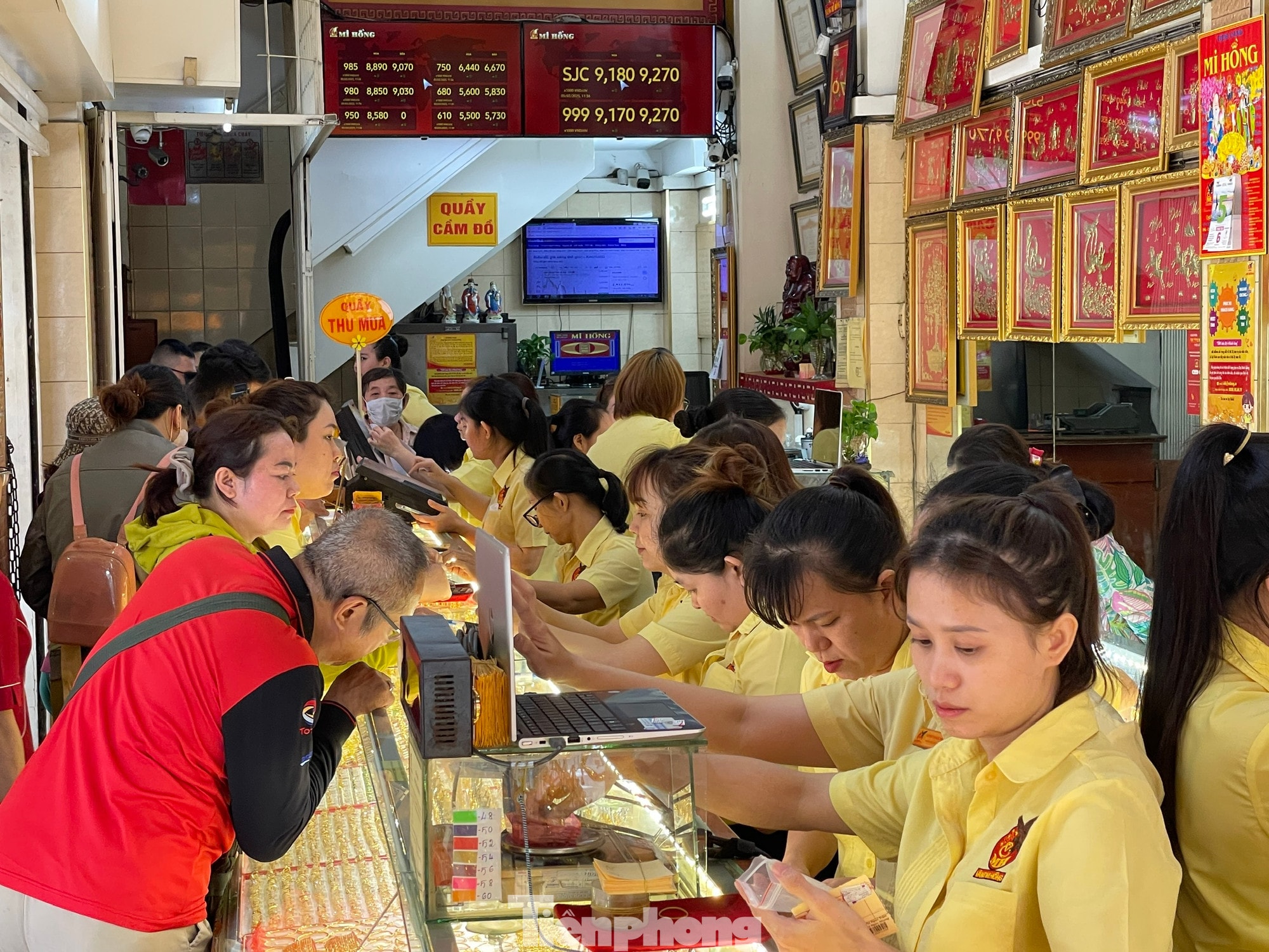 Giá vàng chốt ngày 31/7/2025: Giá vàng trong nước và thế giới cùng giảm sau quyết định cứng rắn của FED 