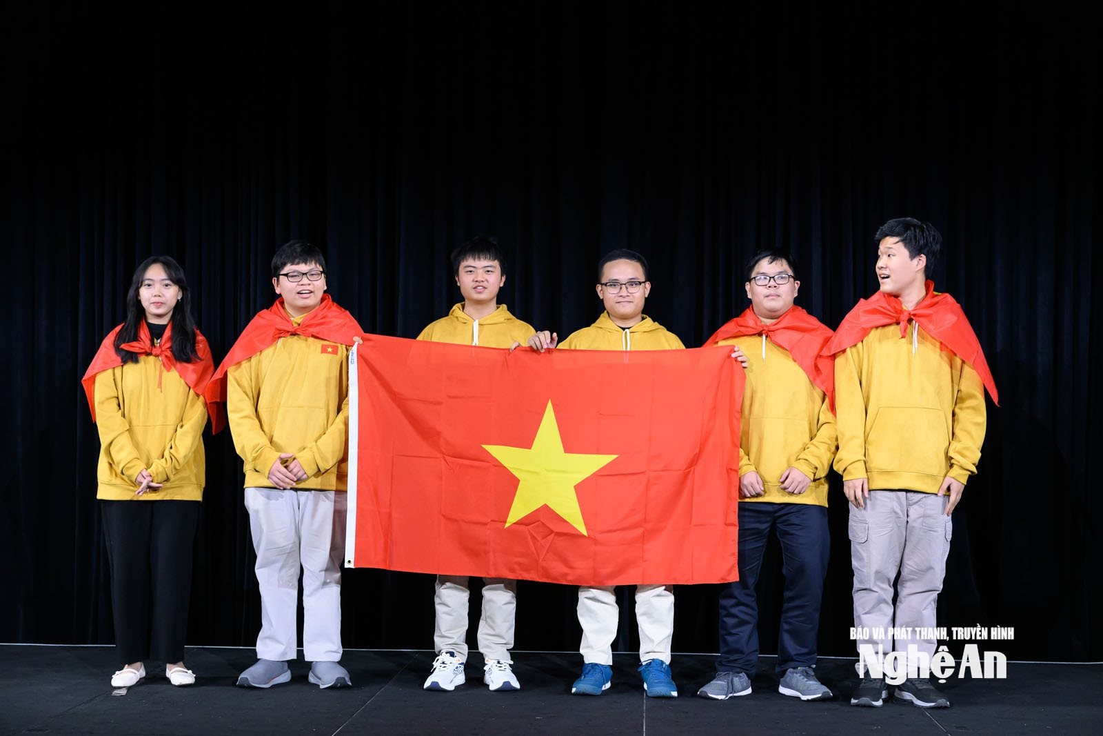 Đoàn học sinh Việt Nam tham dự Kỳ thi Olympic Toán học quốc tế năm 2025. Ảnh - BTC