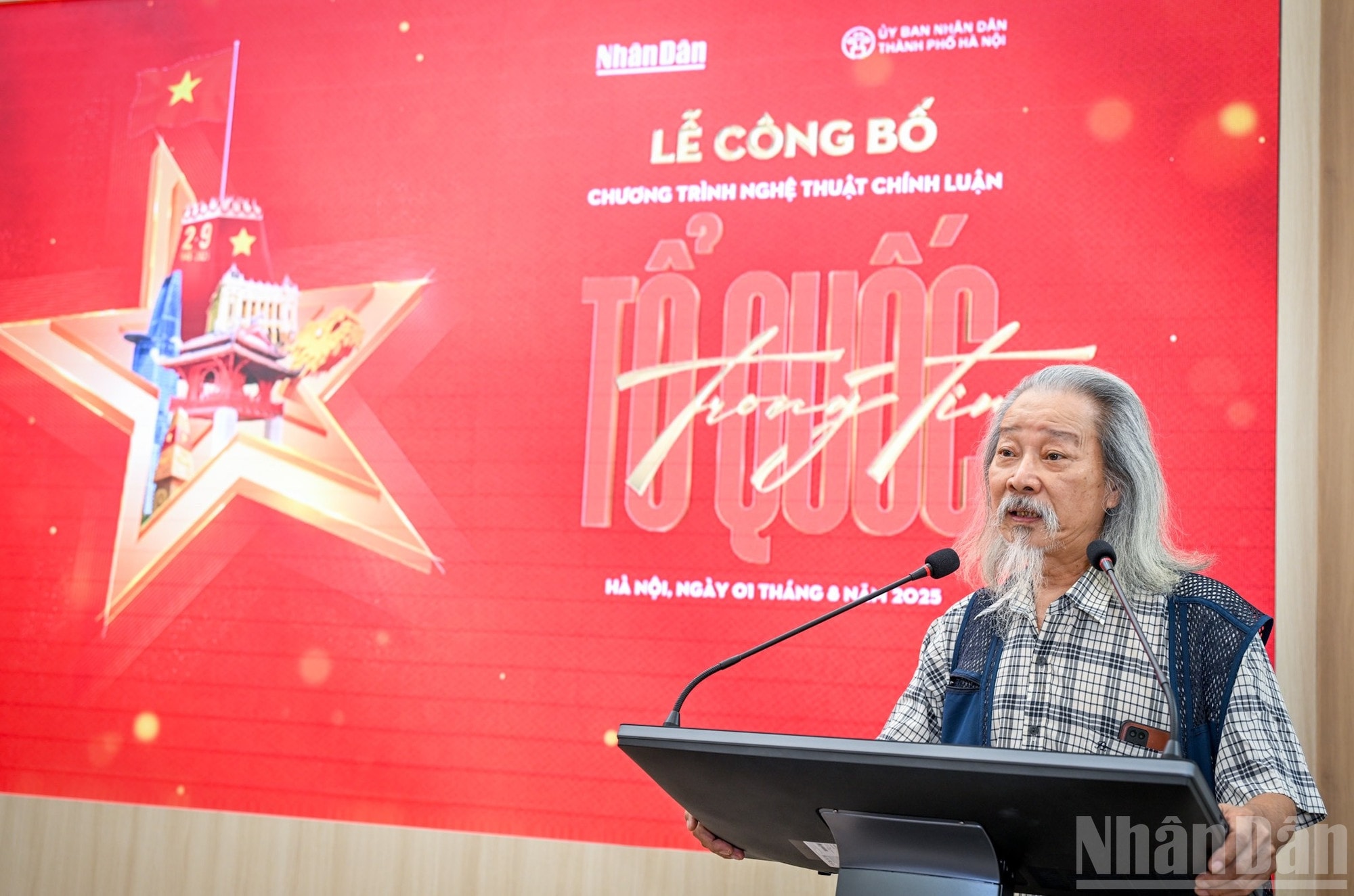 Nhạc sĩ Văn Thao bày tỏ sự xúc động khi ca khúc “Tiến quân ca” của cha ông - cố nhạc sĩ Văn Cao sẽ vang lên trong chương trình. ndo_br_z6863278119795-8120d25cad30d114bdc9fd987ce048c0.jpg
