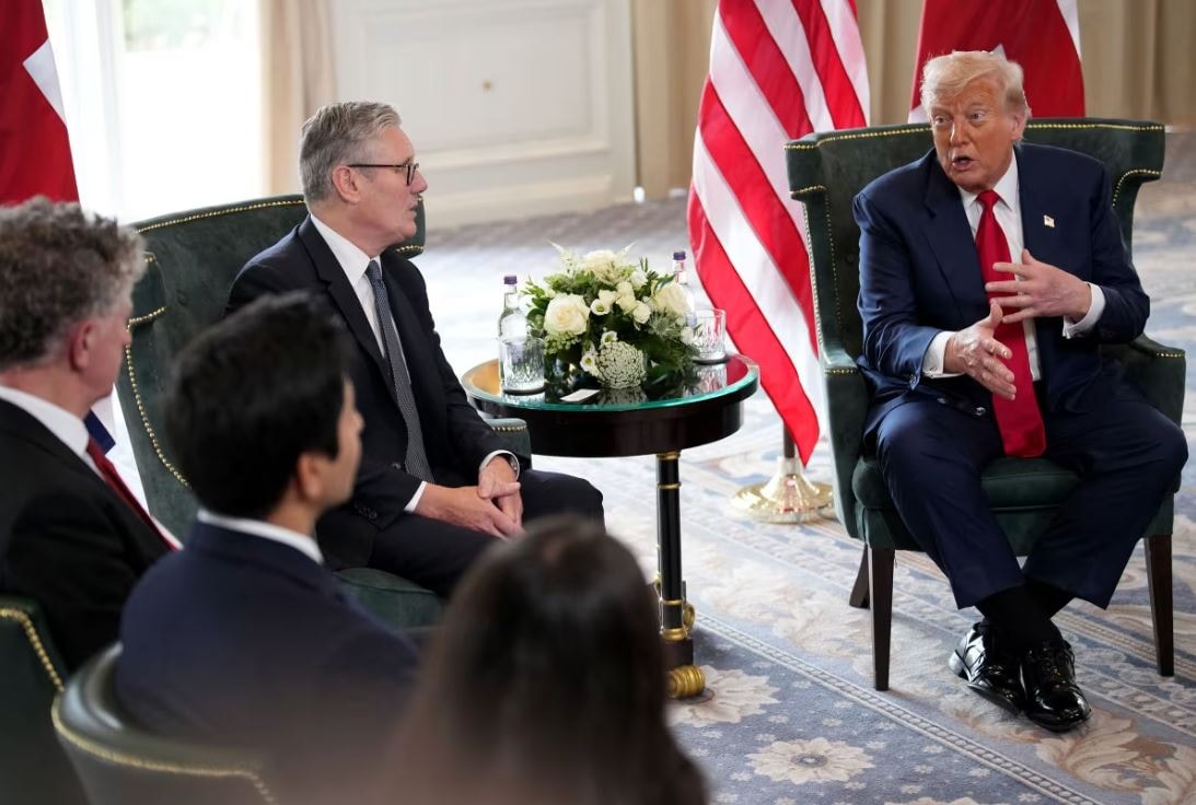 Tổng thống Mỹ Donald Trump và Thủ tướng Anh Keir Starmer gặp nhau tại Scotland ngày 28_7. Ảnh Getty