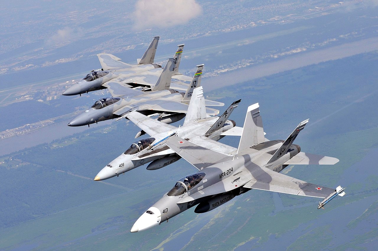 USAF F-15 Eagle Aviatrix tells the story of when she beat two USMC F/A-18 Hornets in a mock dogfight after they scored a simulated kill on her flight lead - The Aviation
