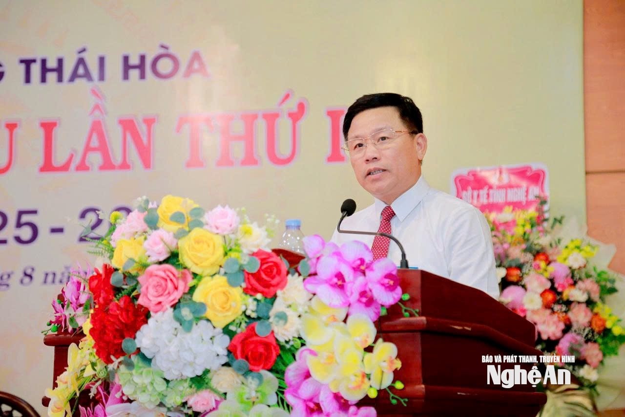 Đồng chí Hoàng Phú Hiền - Ủy viên Ban Chấp hành Đảng bộ tỉnh, Phó Chủ tịch UBND tỉnh phát biểu tại đại hội. Ảnh: Hoàng Long
