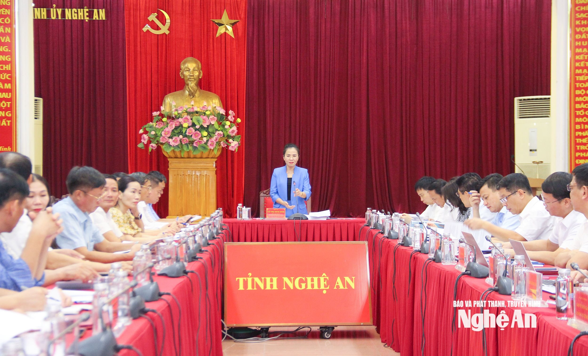 Quang cảnh cuộc họp duyệt đại hội của tổ công tác số 4. Ảnh: Mai Hoa