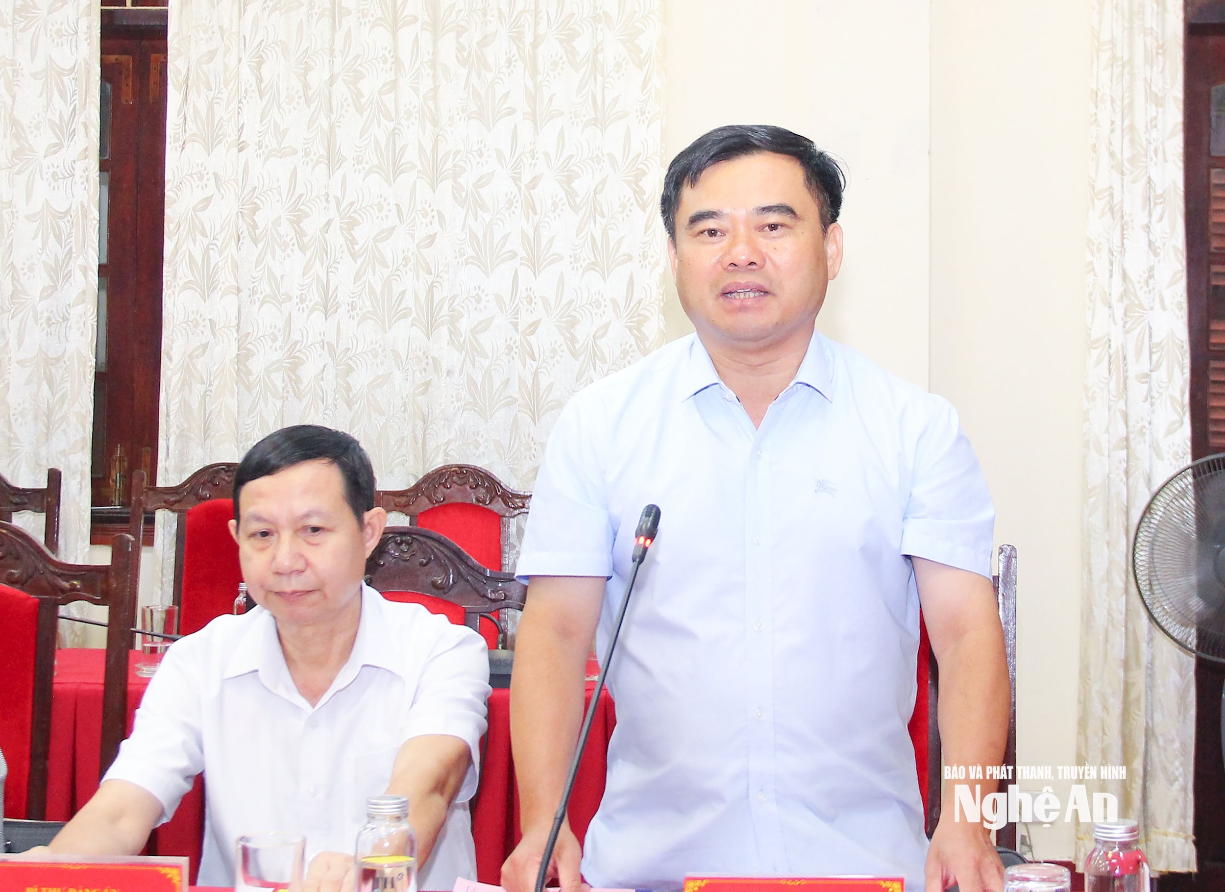 Bí thư Đảng uỷ xã Mường Xén - Nguyễn Viết Hùng