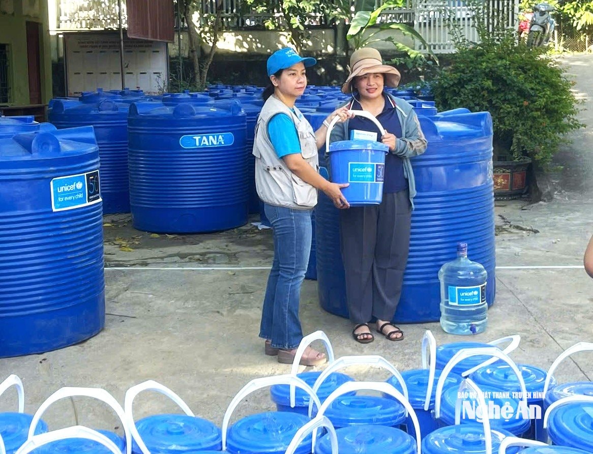 Hữu kiêm 1 a