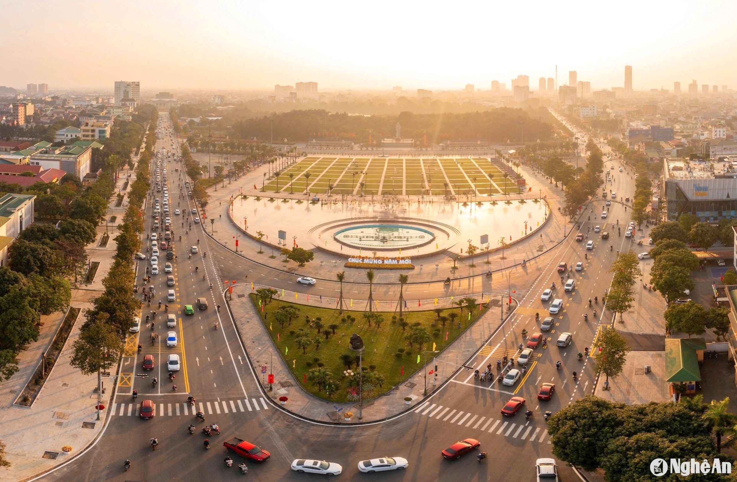 Nhờ hệ thống camera giám sát, ý thức chấp hành luật giao thông của người dân đã được nâng cao rõ rệt. Ảnh: Nguyễn Đạo