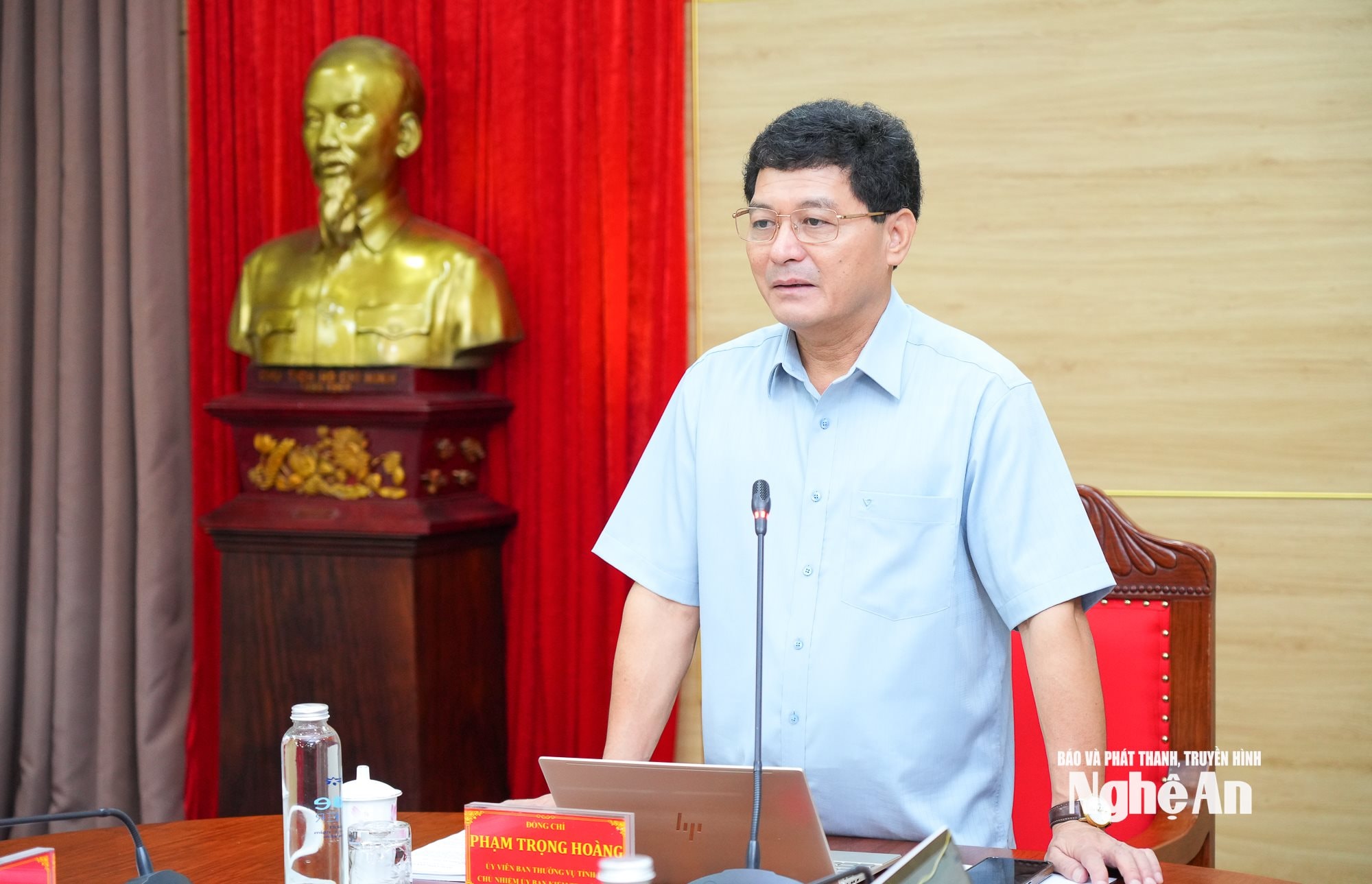 Duyệt đại hội-9