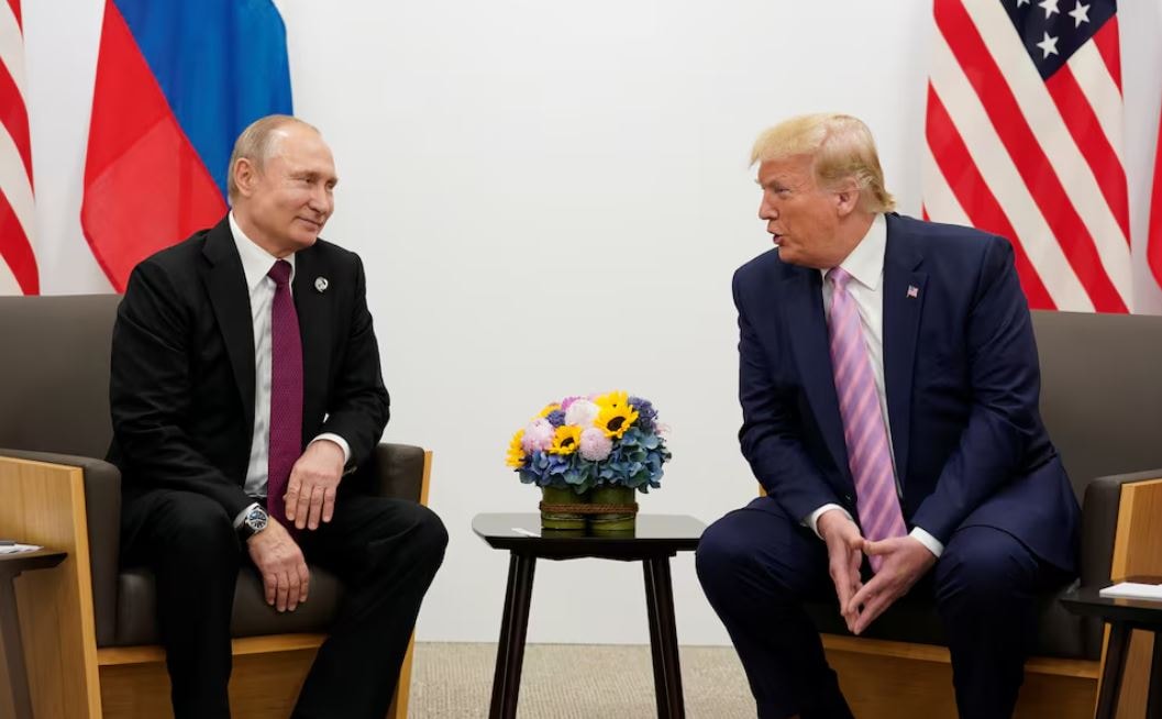 Tổng thống Mỹ Donald Trump và Tổng thống Nga Vladimir Putin. An