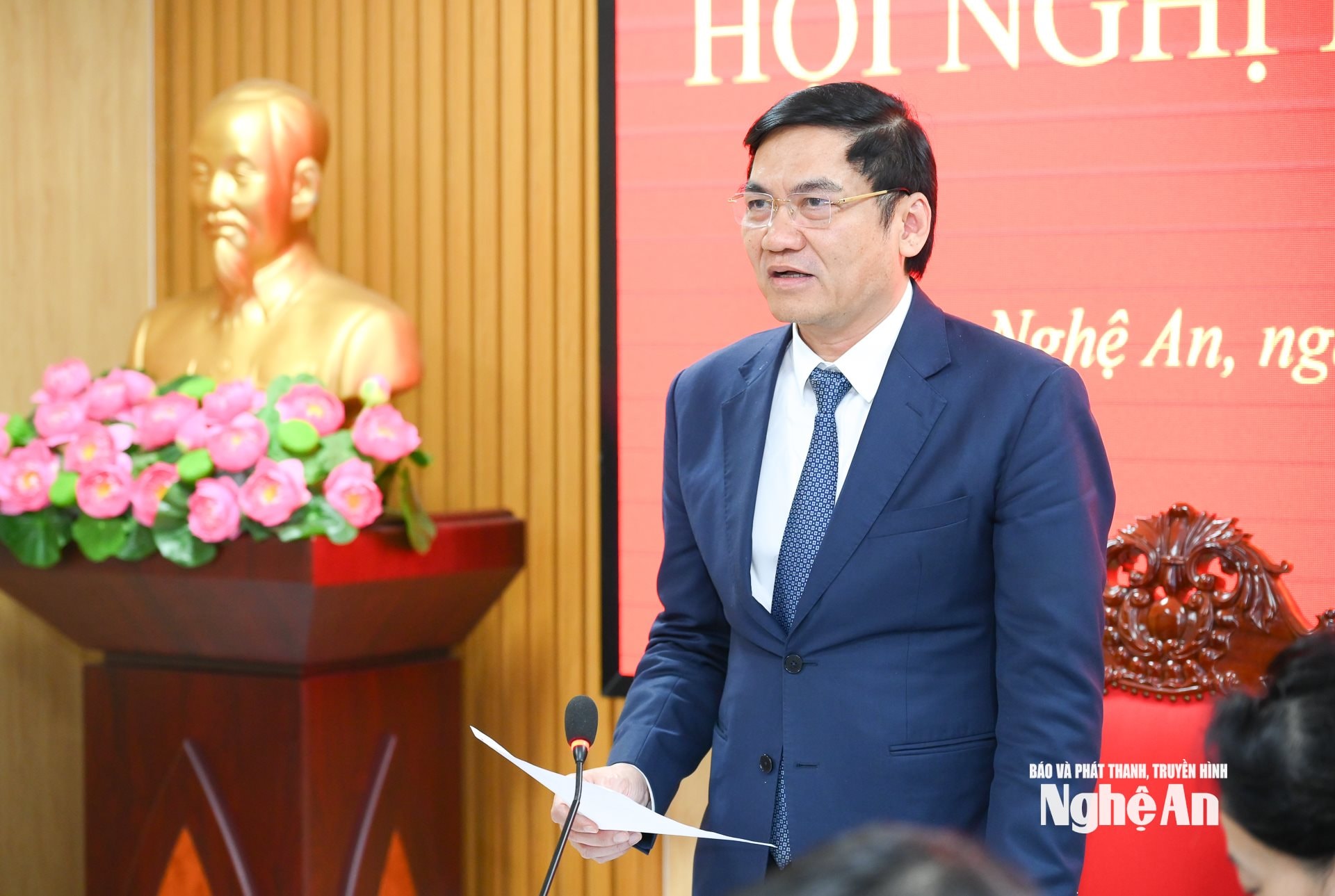 Đồng chí Hoàng Nghĩa Hiếu phát biểu kết luận hội nghị