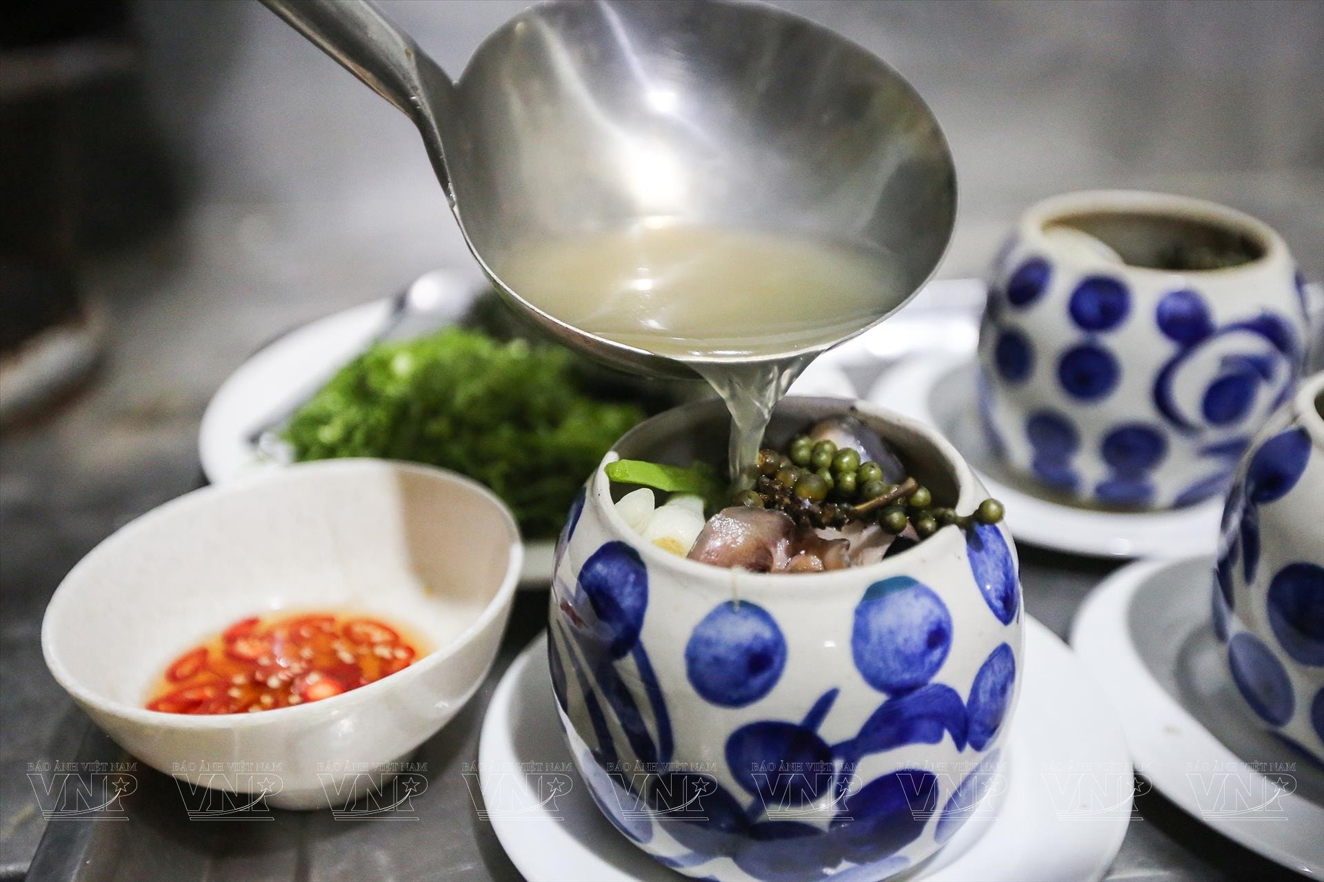 Mắt cá ngừ Phú Yên: Đặc sản miền Trung “đắt hơn tôm cá” khiến du khách bất ngờ