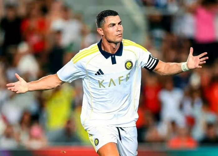 Ronaldo không góp mặt trong danh sách đề cử.