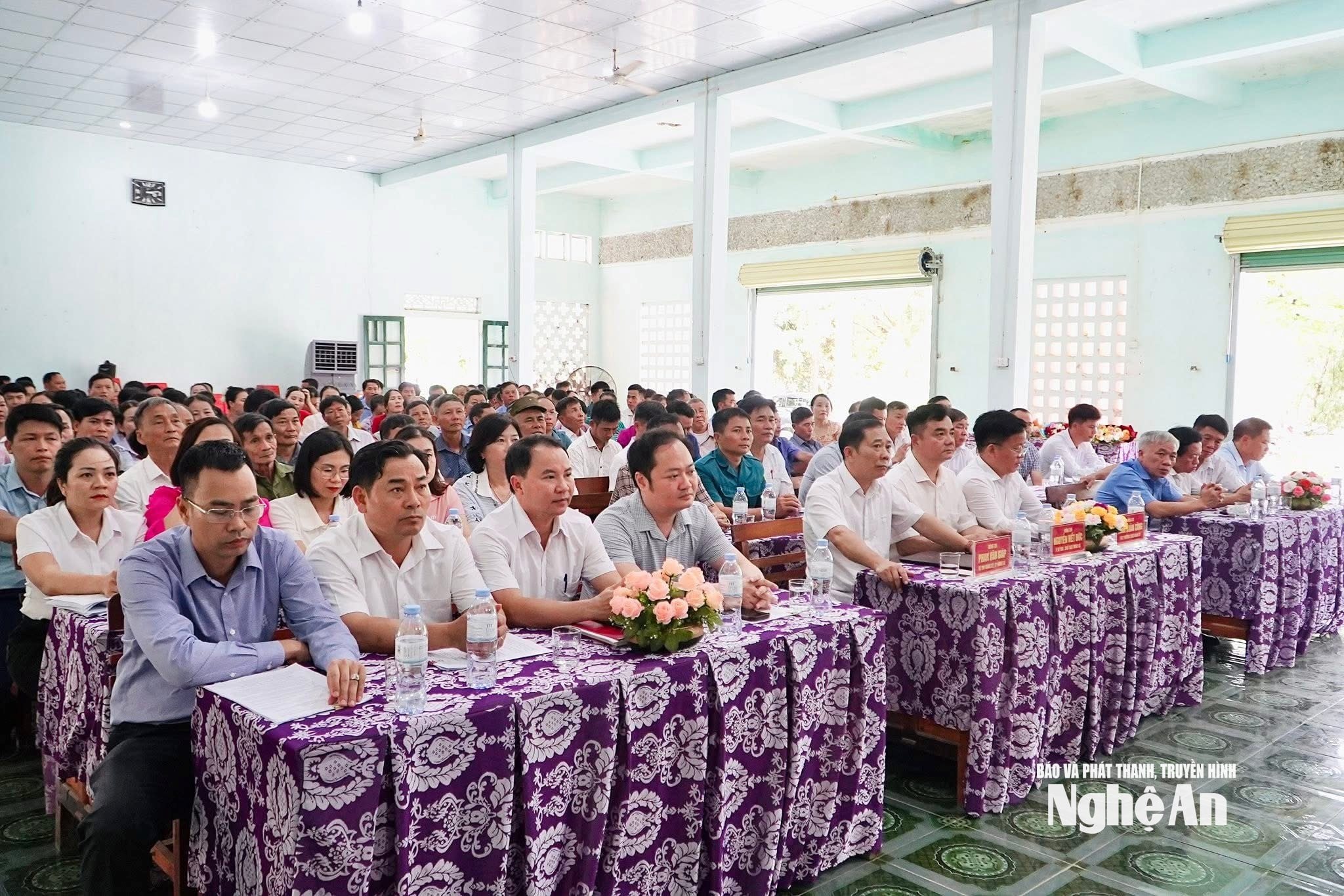 Xã Tân An tổ chức Hội nghị thông báo các tình hình, kết của sau sáp nhập. Ảnh CSCC