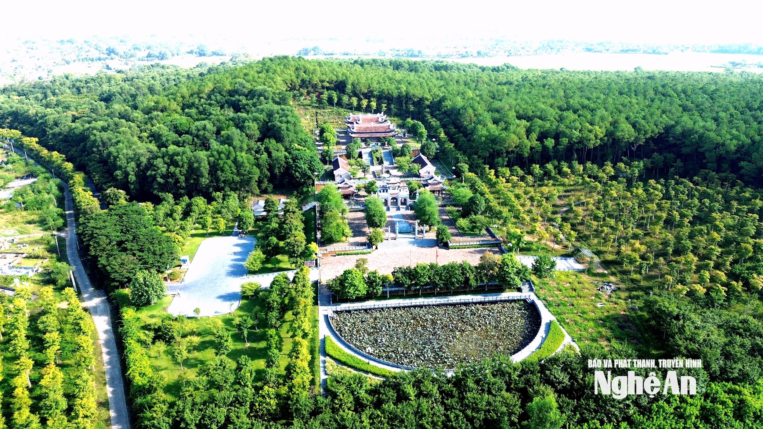 đền chung 2