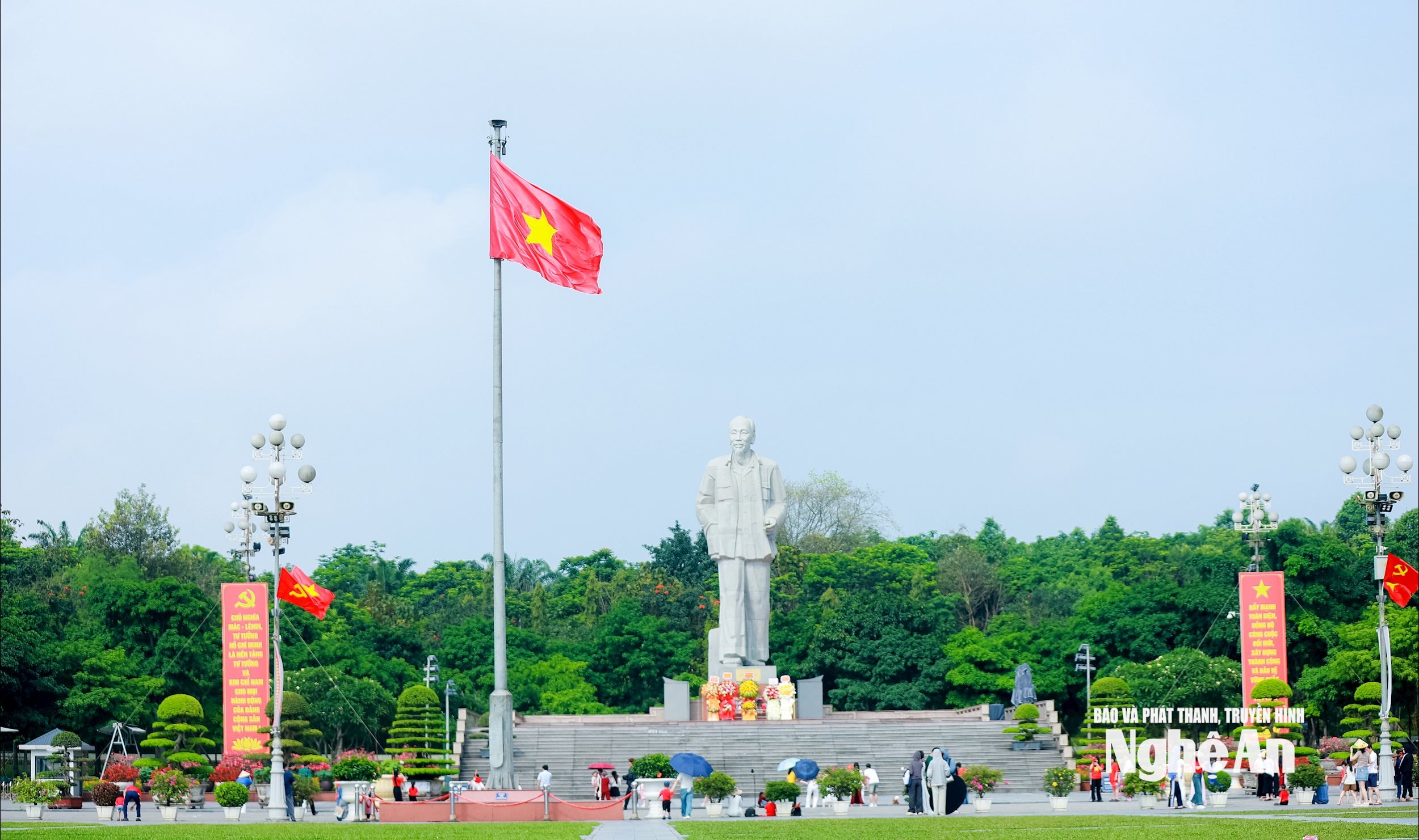 quang-truong-ho-chi-minh-nghe-an 30.4