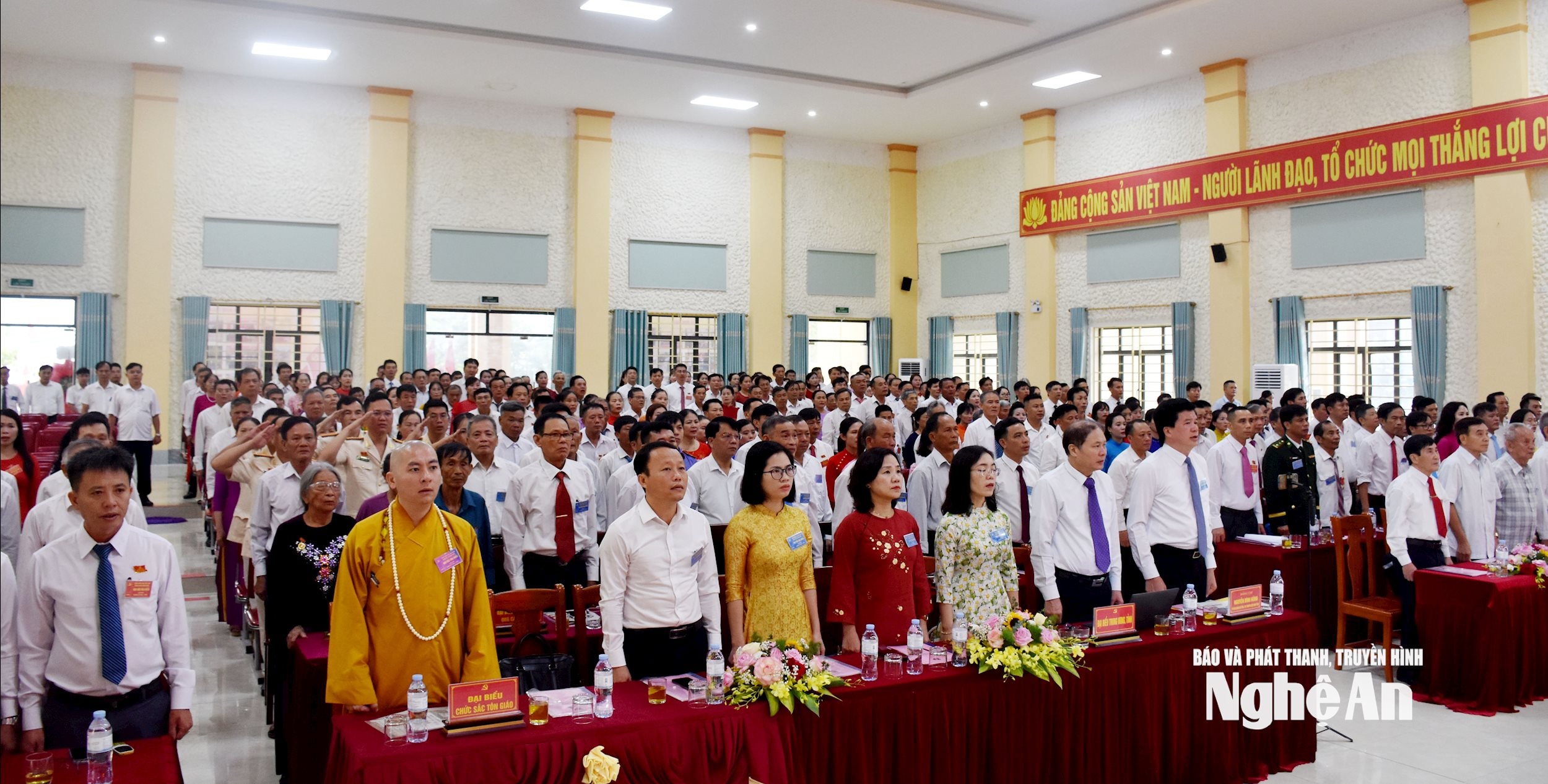 Đại biểu 1