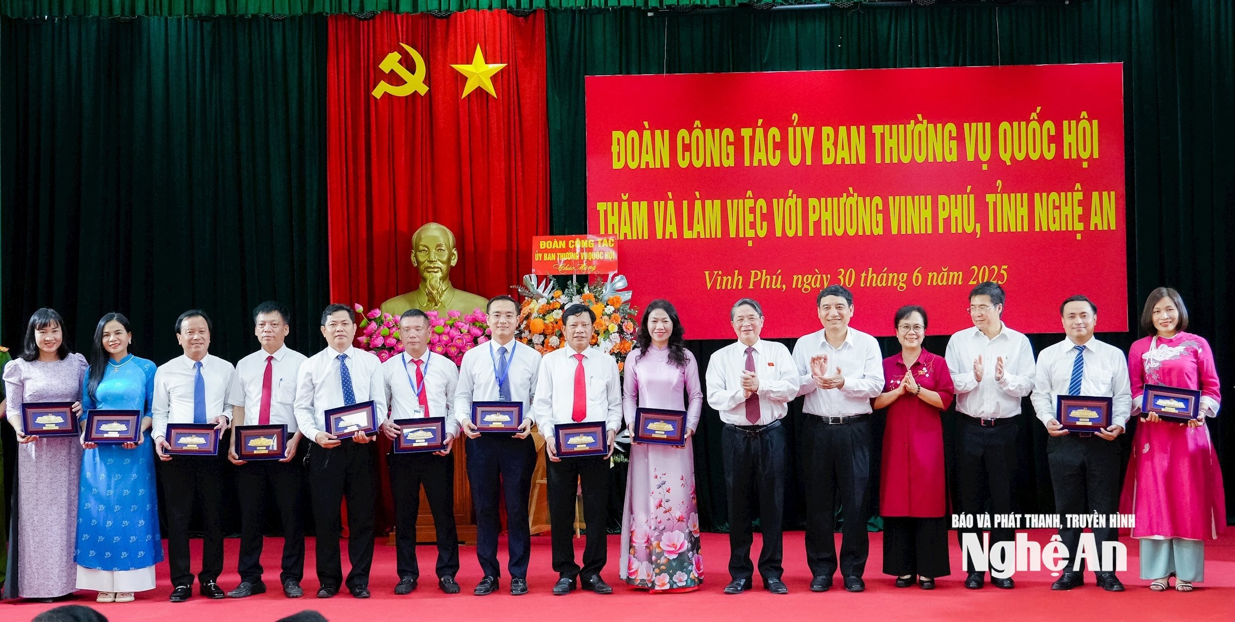 bna_pctqh.jpg