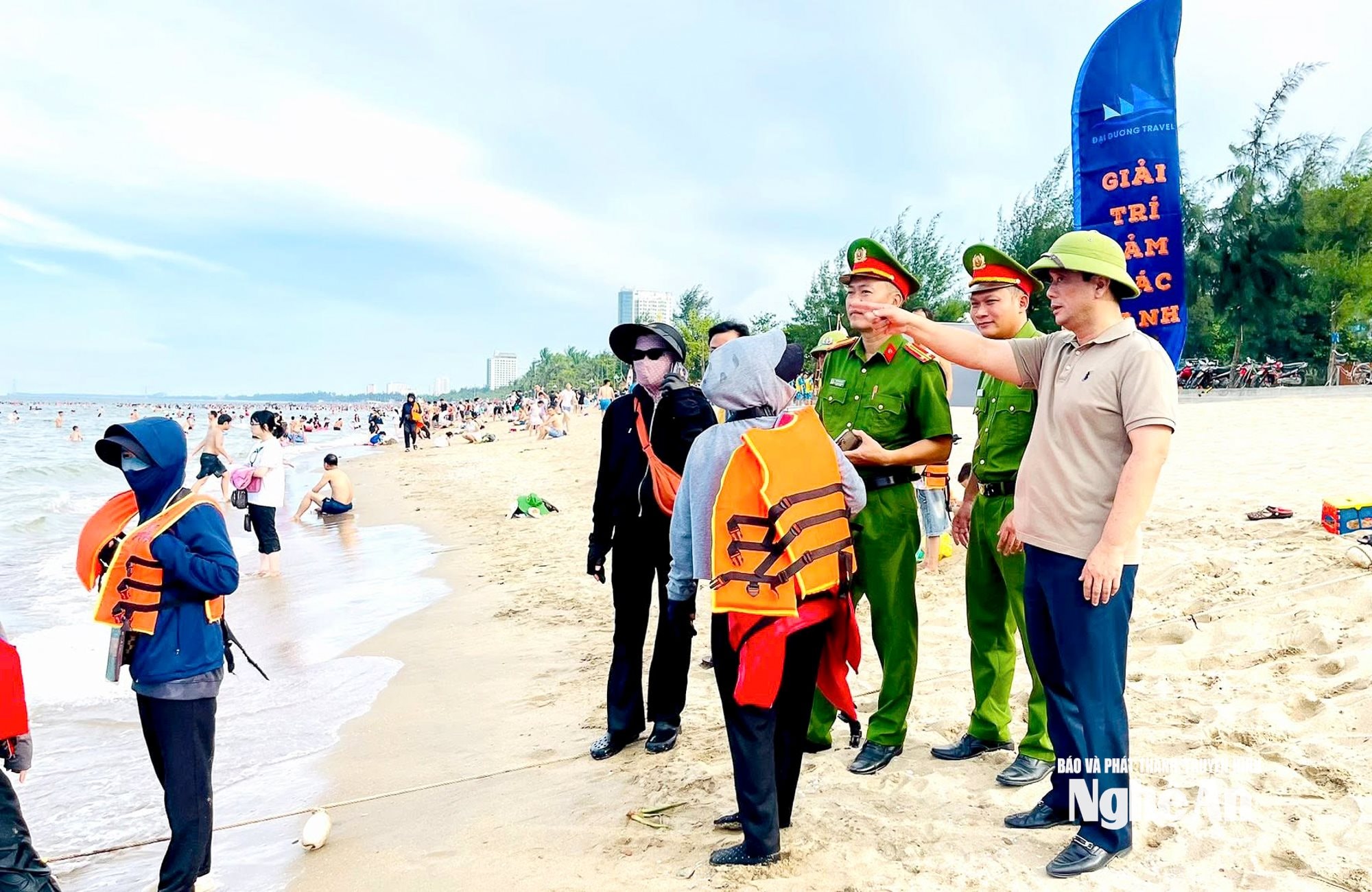 Phường Cửa Lò kiểm tra chấn chính hoạt động của mô tô nước