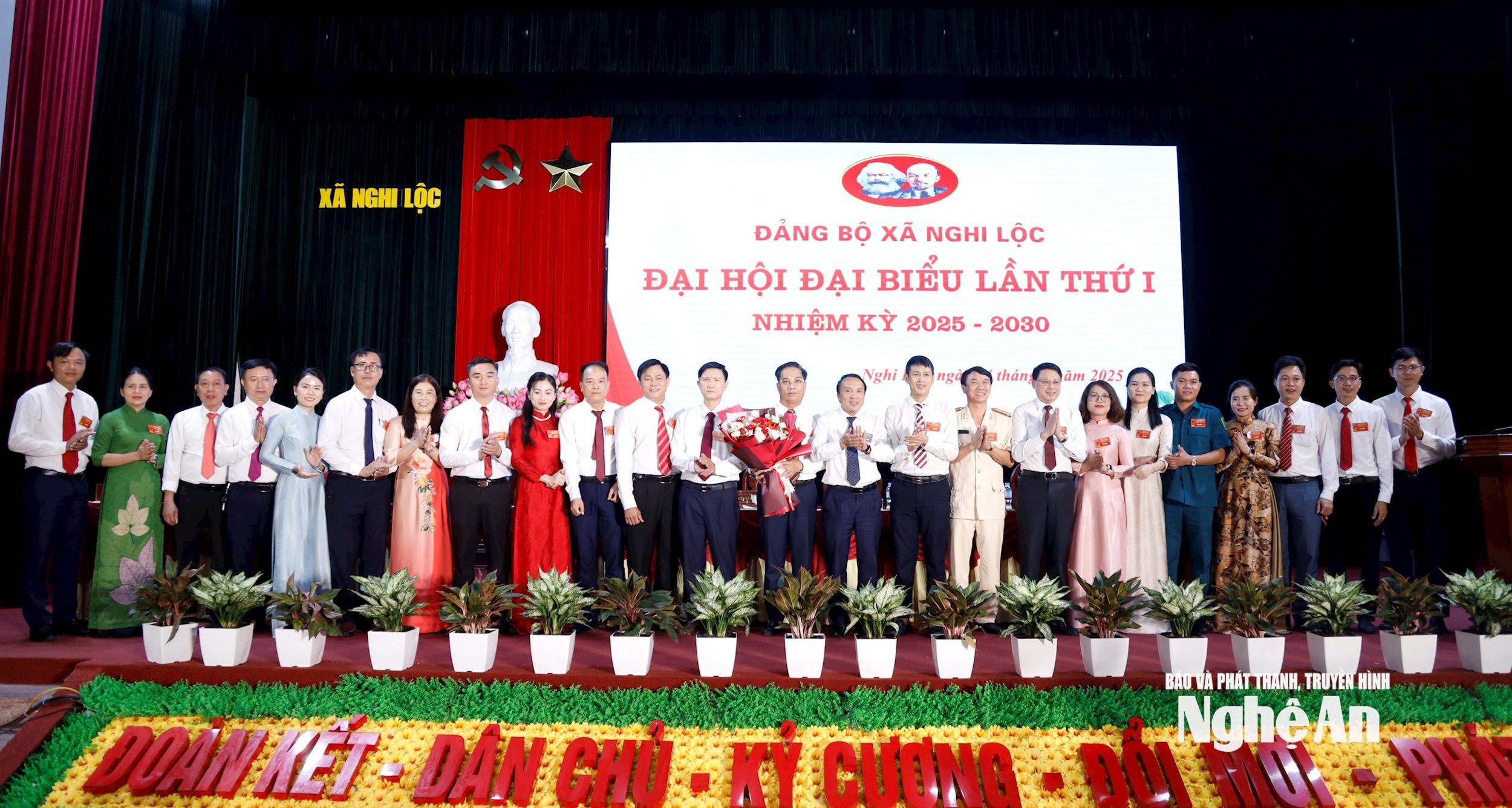  chấp hành