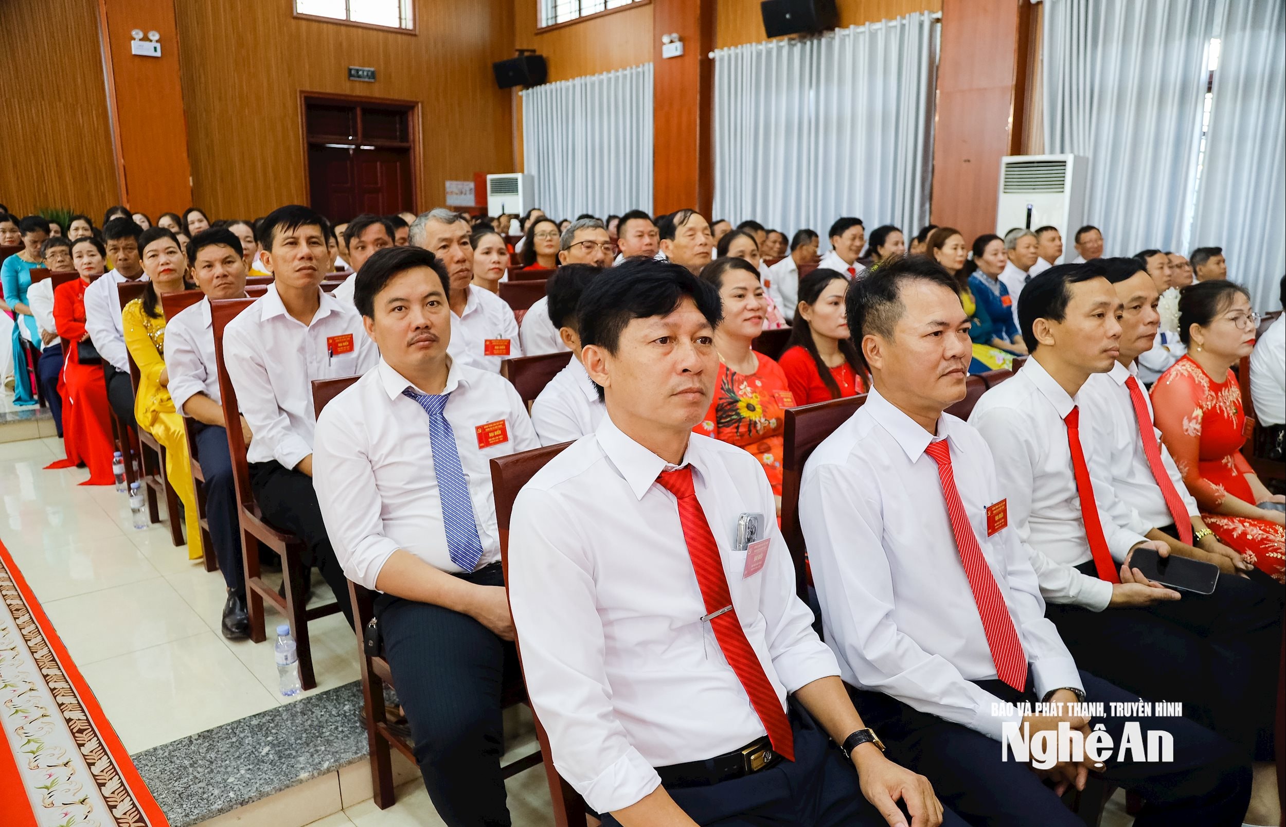 đại biểu dự