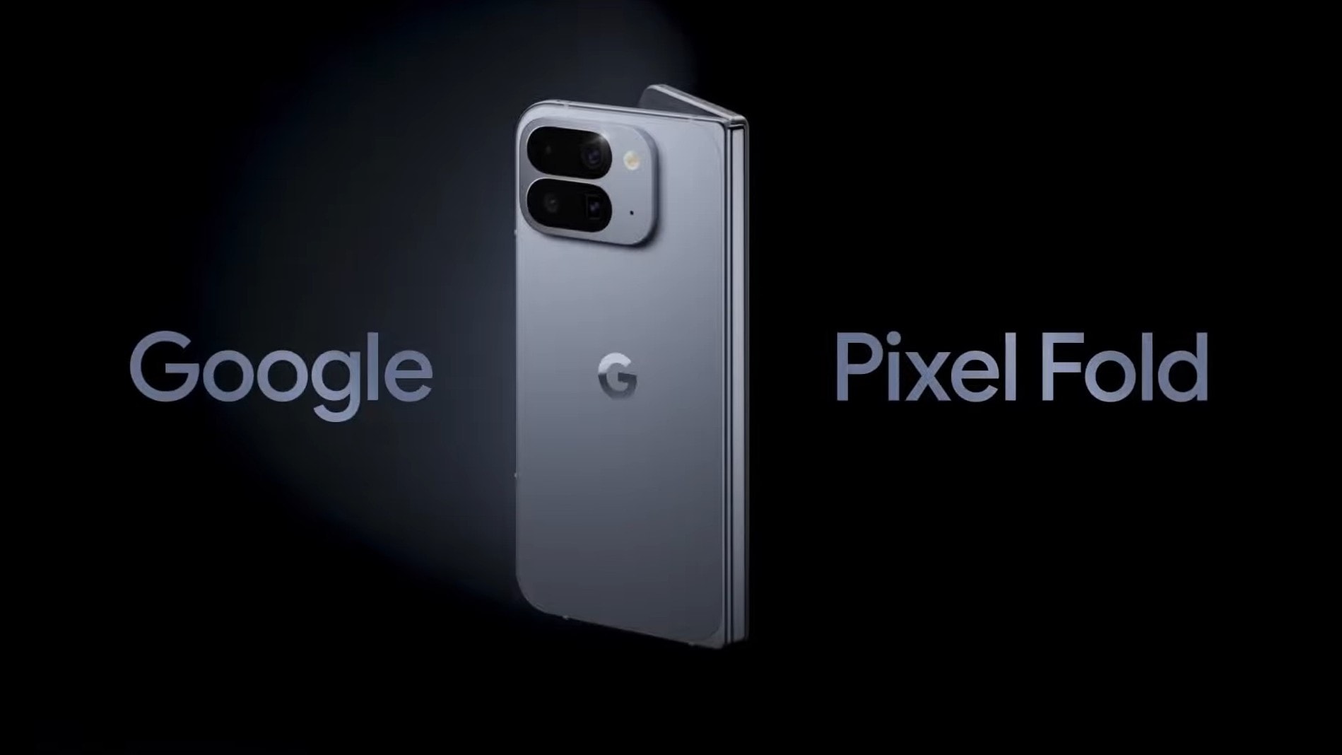 Google Pixel 10 Pro Fold lại nhẹ nhàng 'cà khịa' iPhone