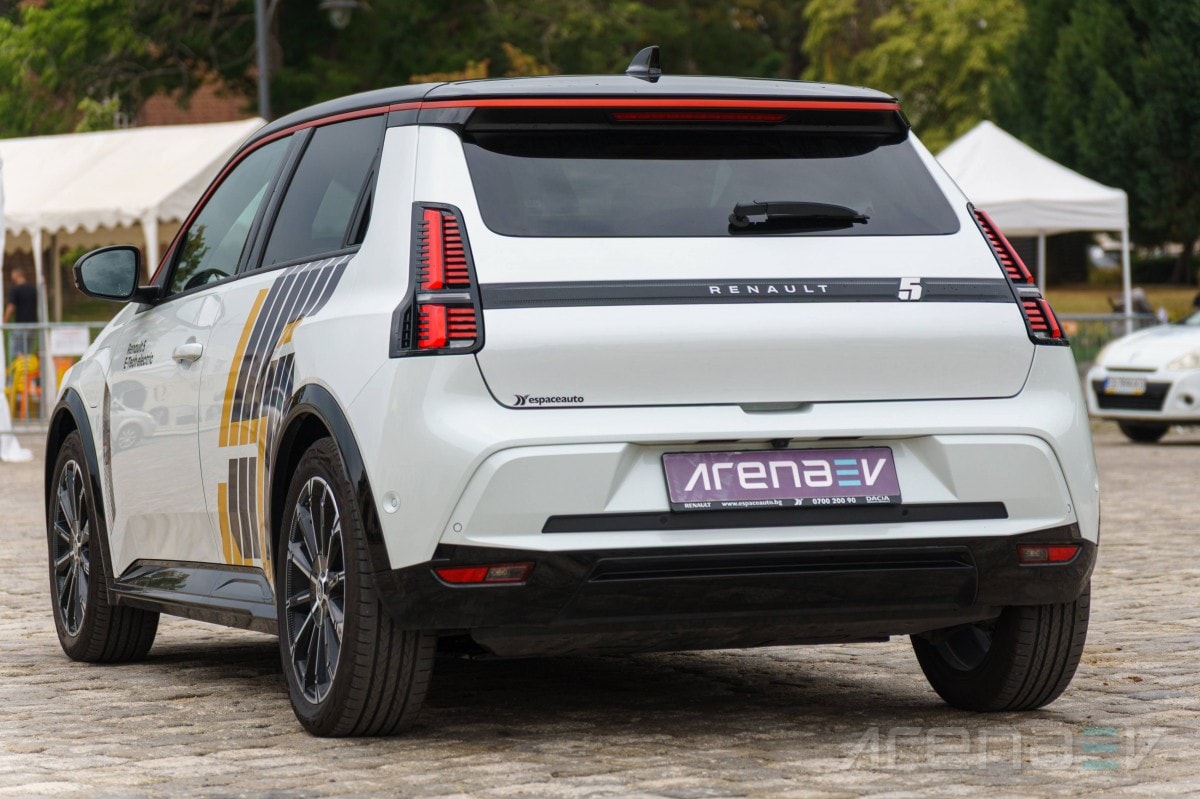 Renault 5 E-Tech real world range test