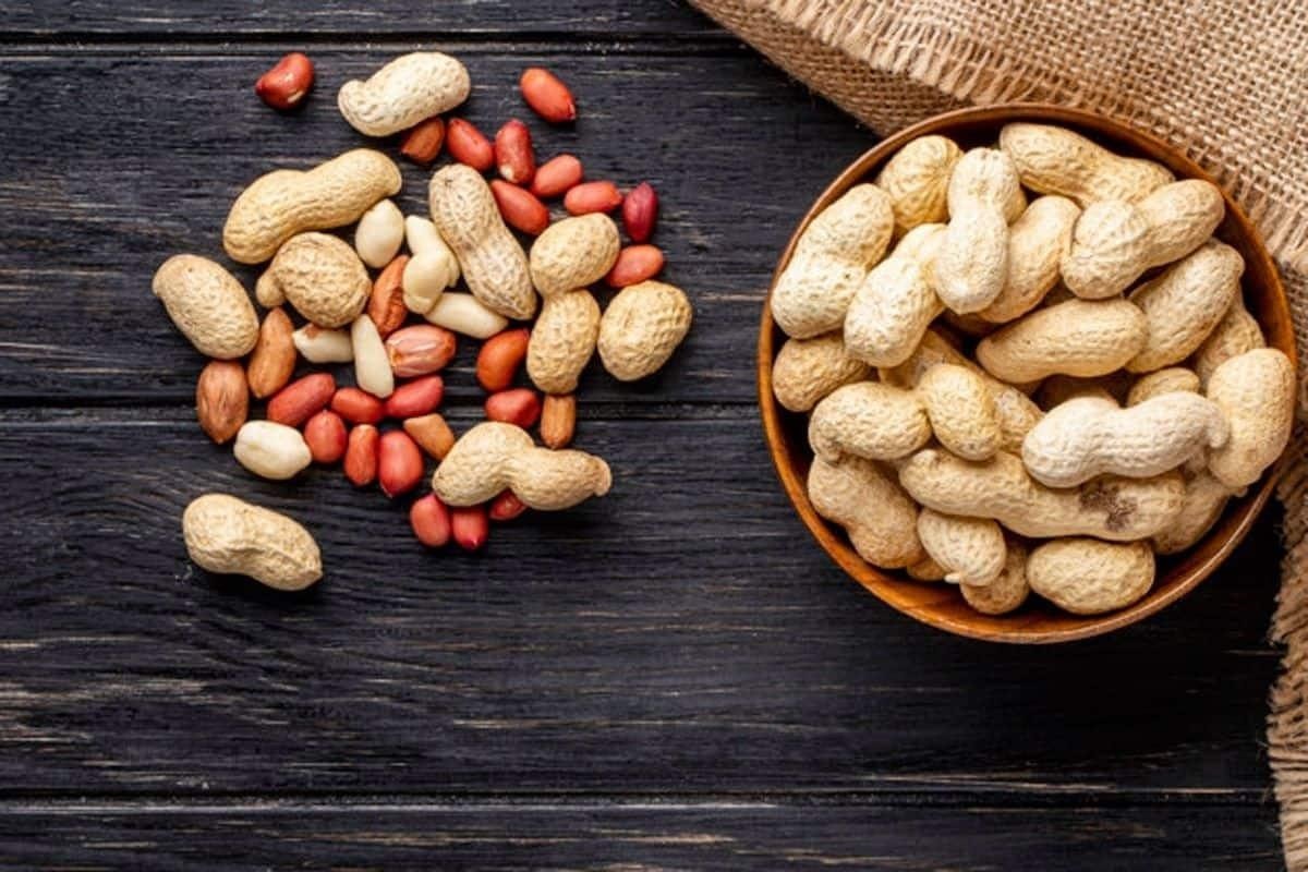 Mẹo nấu ăn: Lạc luộc ngon hơn ngoài hàng chỉ với vài bước đơn giản