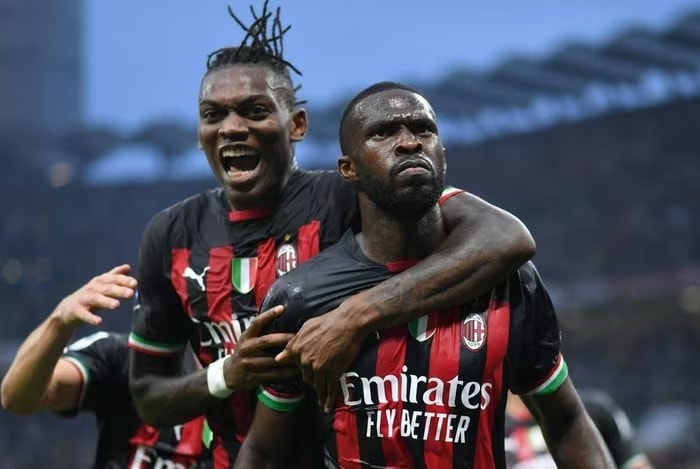 CĐV Australia chuẩn bị được xem Milan đá Serie A
